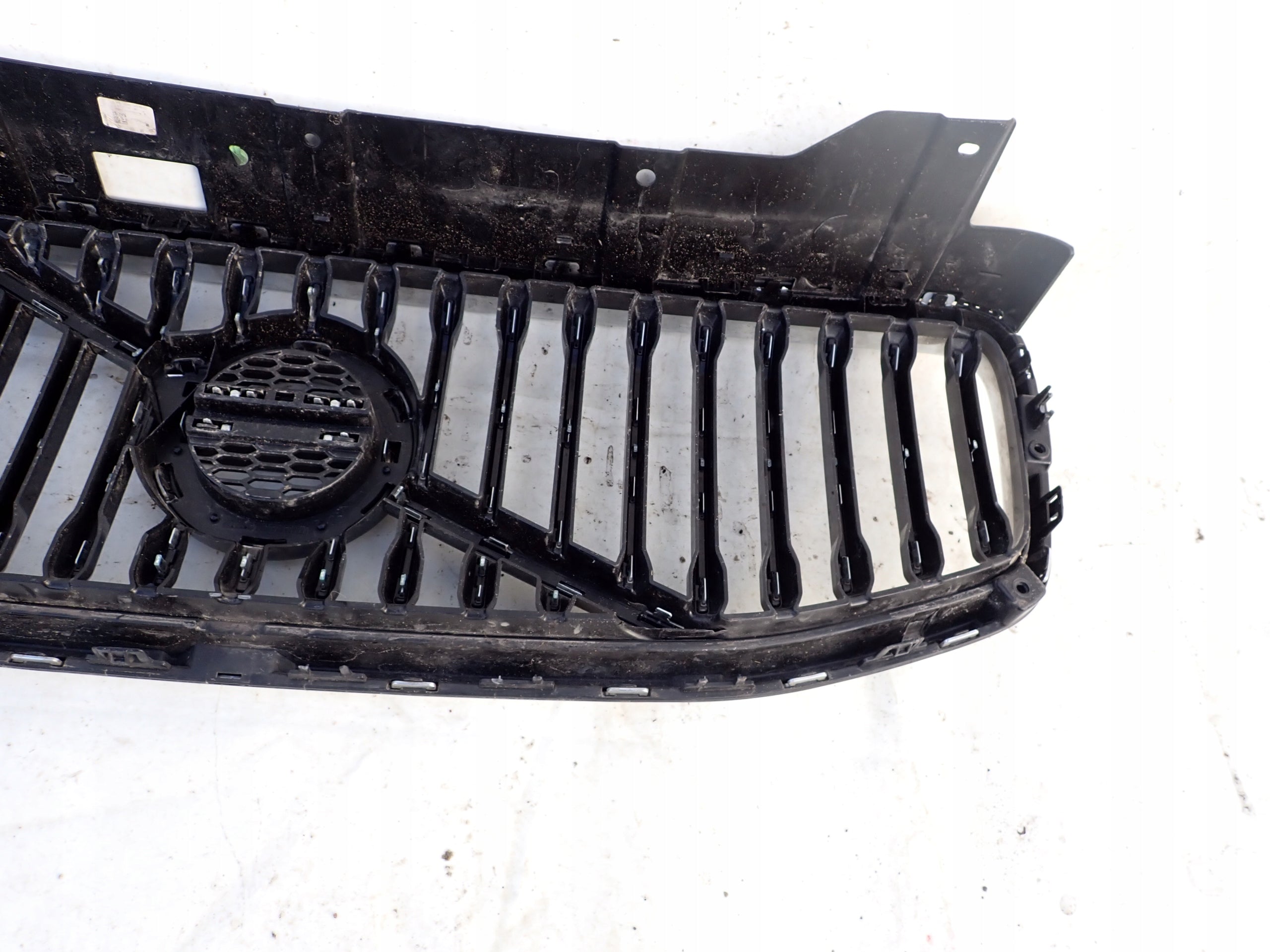 Kühlergrill Volvo XC60 II 142 FRONTGRILL 31425538 Kühlergitter