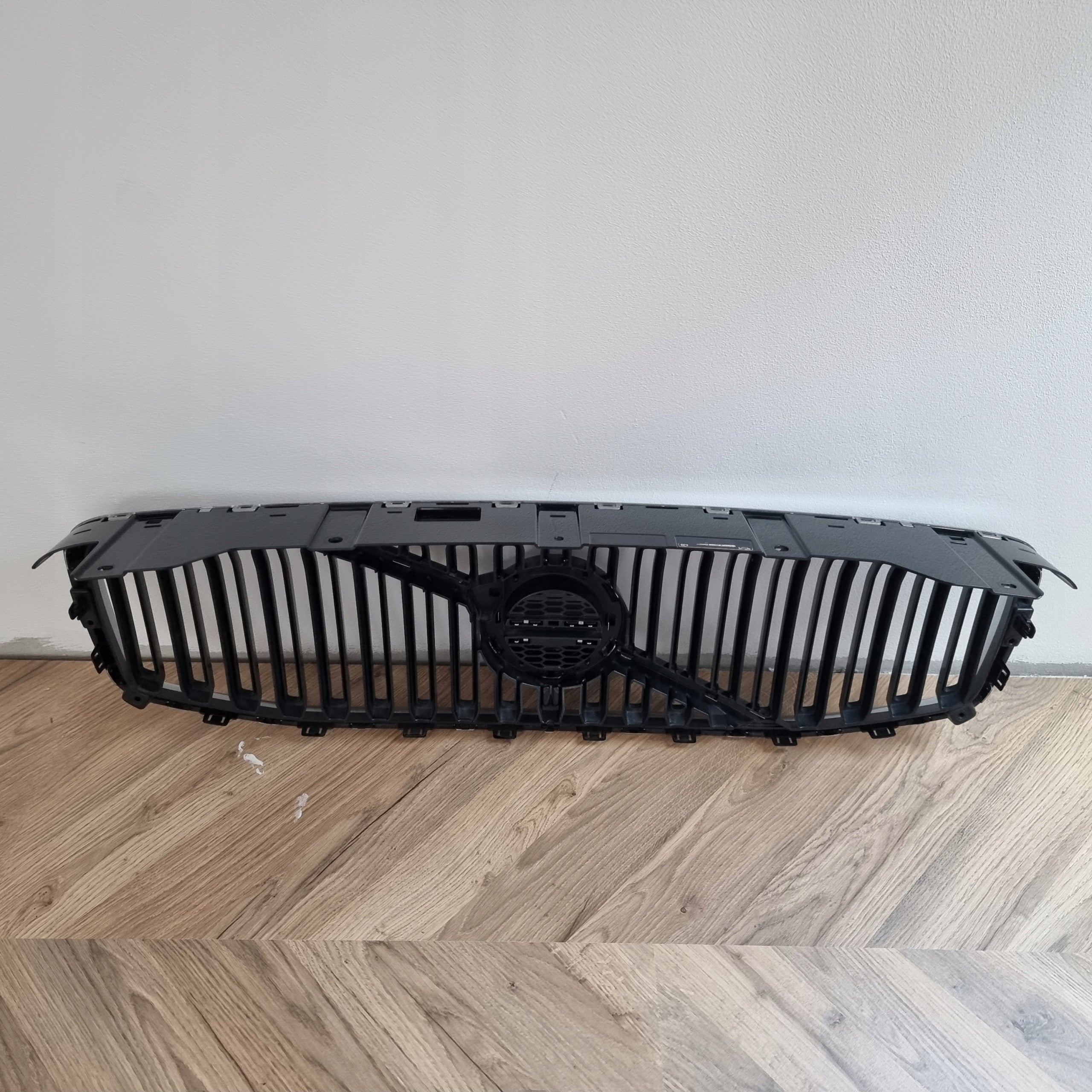 Kühlergrill Volvo XC60 II 2 142 FRONTGRILL 31425532 Kühlergitter