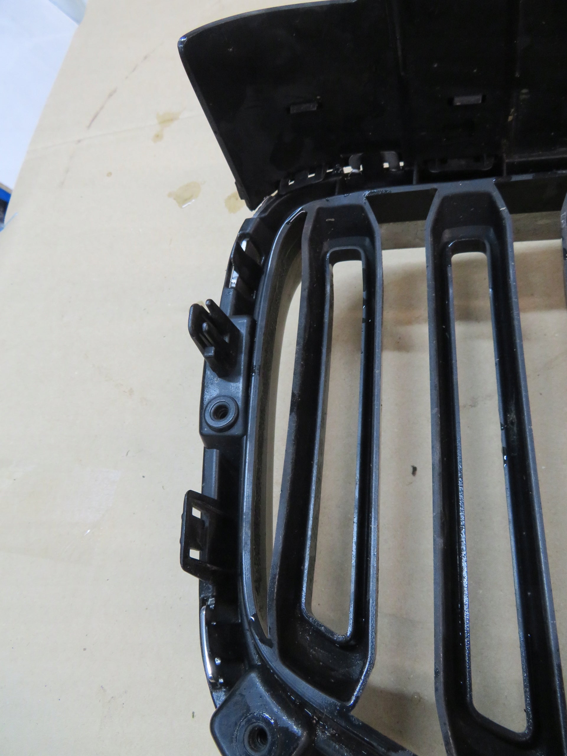 Kühlergrill Volvo XC60 142 FRONTGRILL 31425532 Kühlergitter