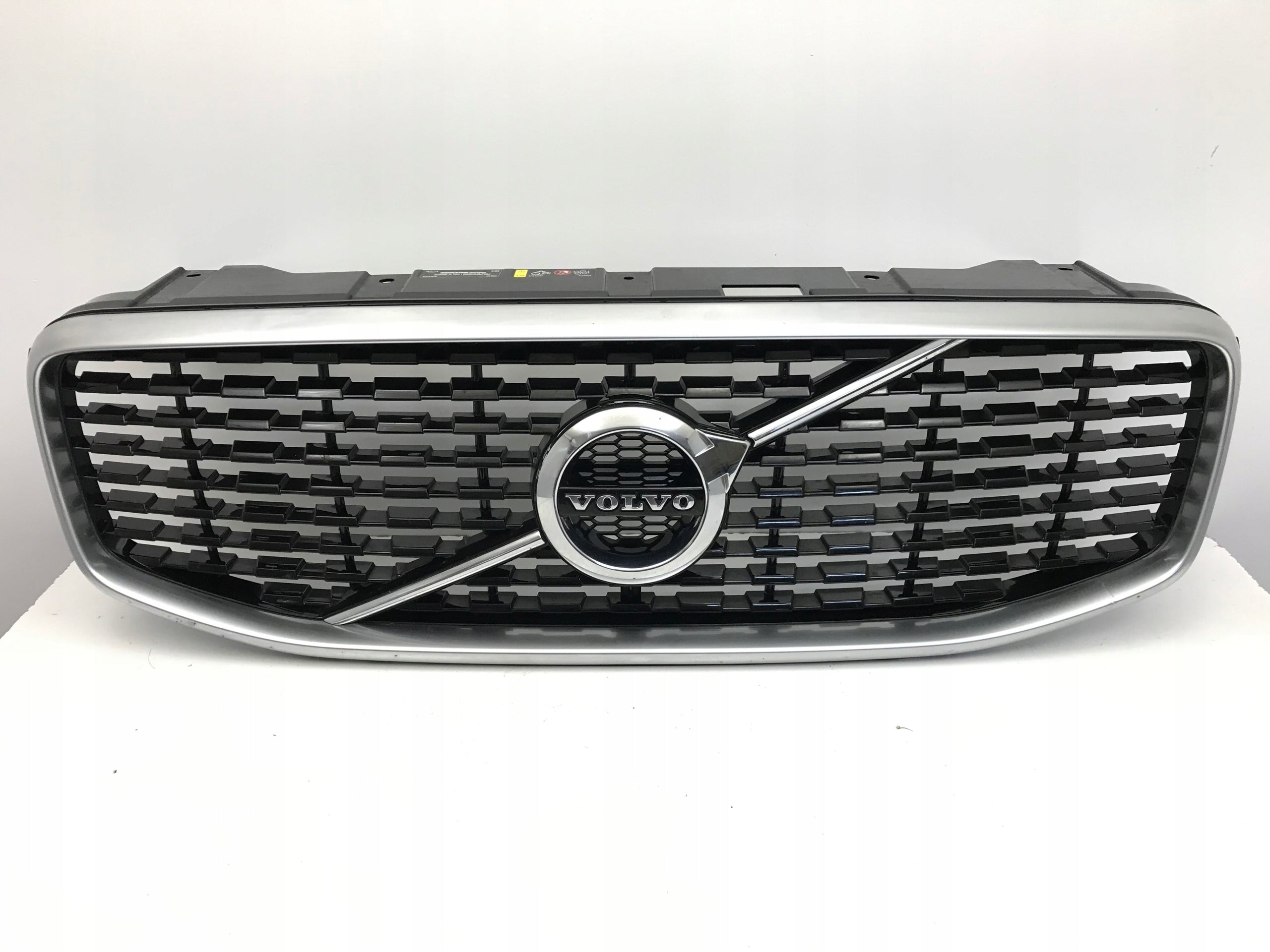 Kühlergrill Volvo XC60 II 142 FRONTGRILL 31425534 Kühlergitter