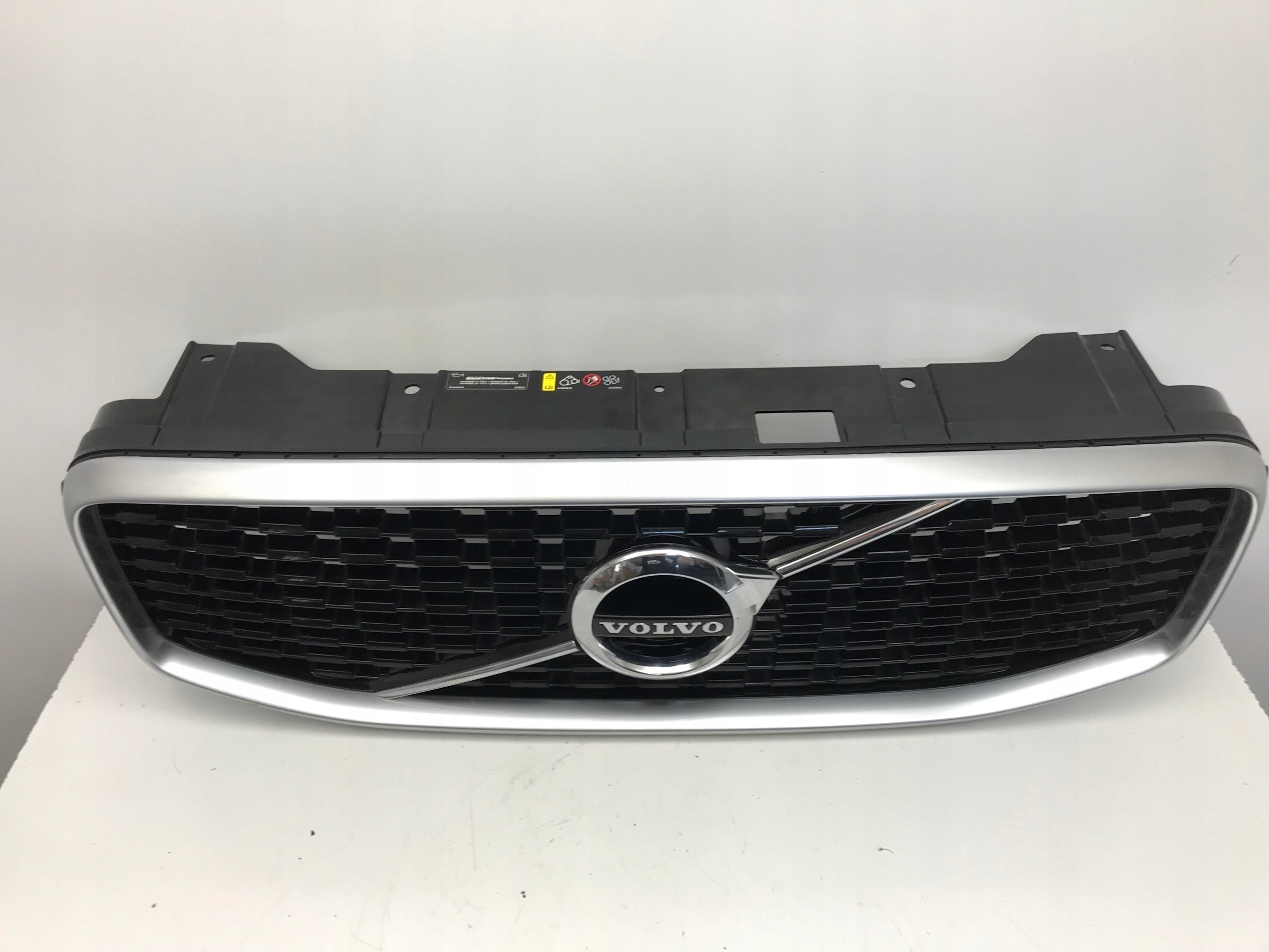 Kühlergrill Volvo XC60 II 142 FRONTGRILL 31425534 Kühlergitter