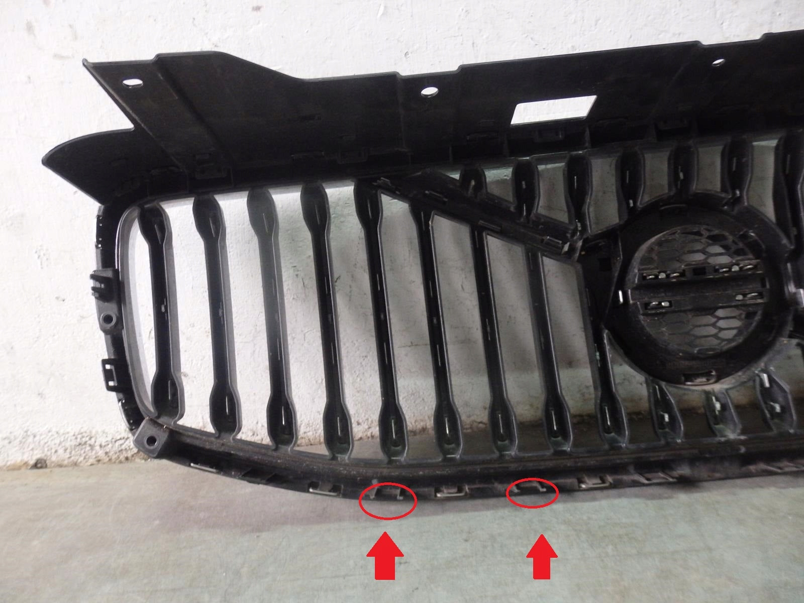 Kühlergrill Volvo 142 XC60 II 2 FRONTGRILL 31425535 Kühlergitter