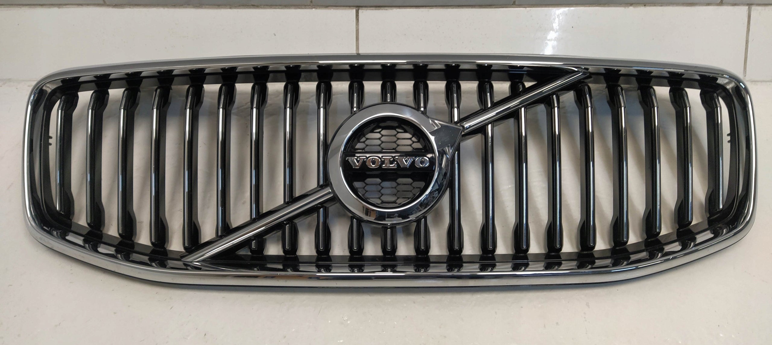 Kühlergrill Volvo 142 XC60 II 2 FRONTGRILL 31425538 Kühlergitter