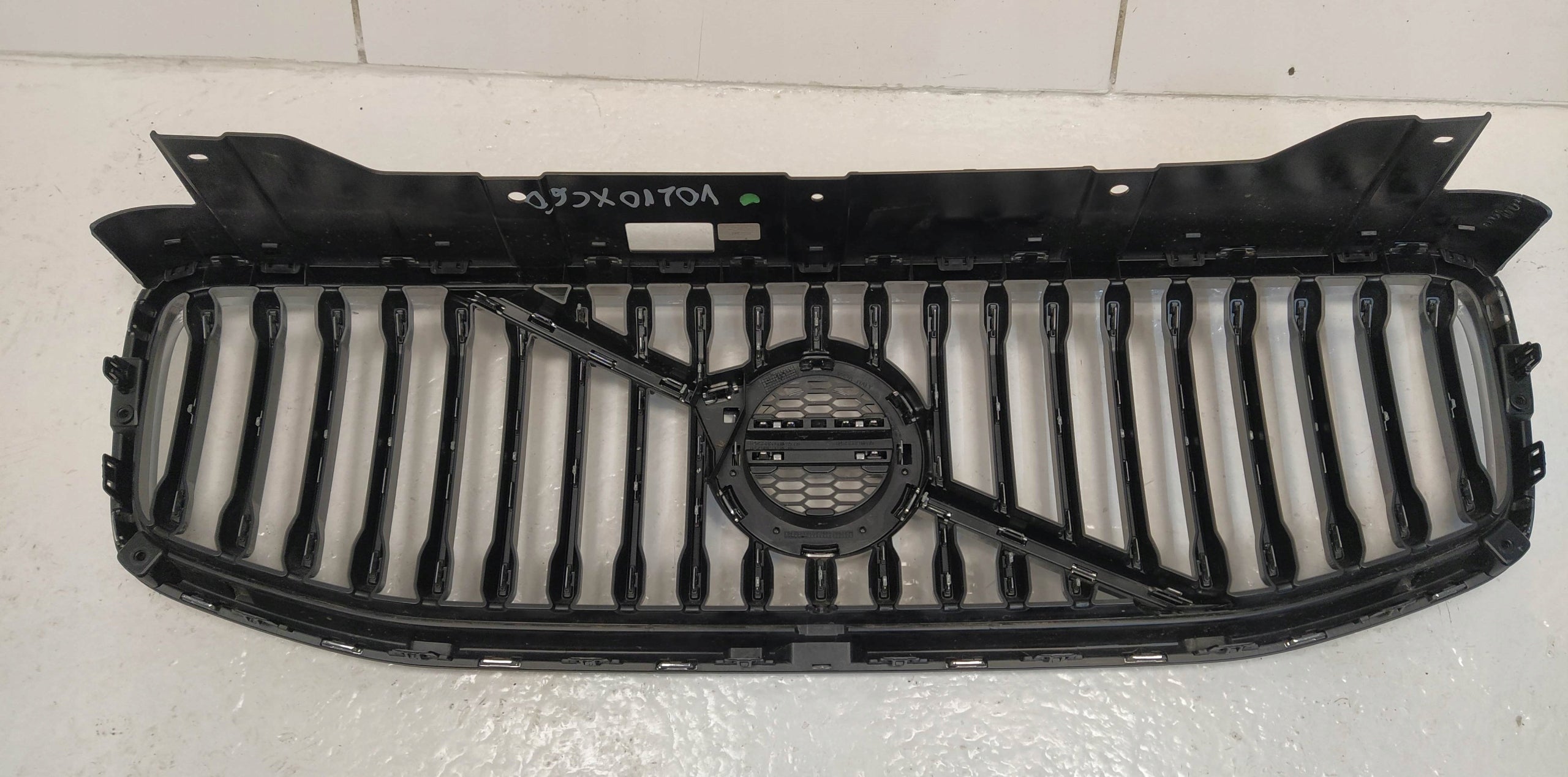 Kühlergrill Volvo 142 XC60 II 2 FRONTGRILL 31425538 Kühlergitter