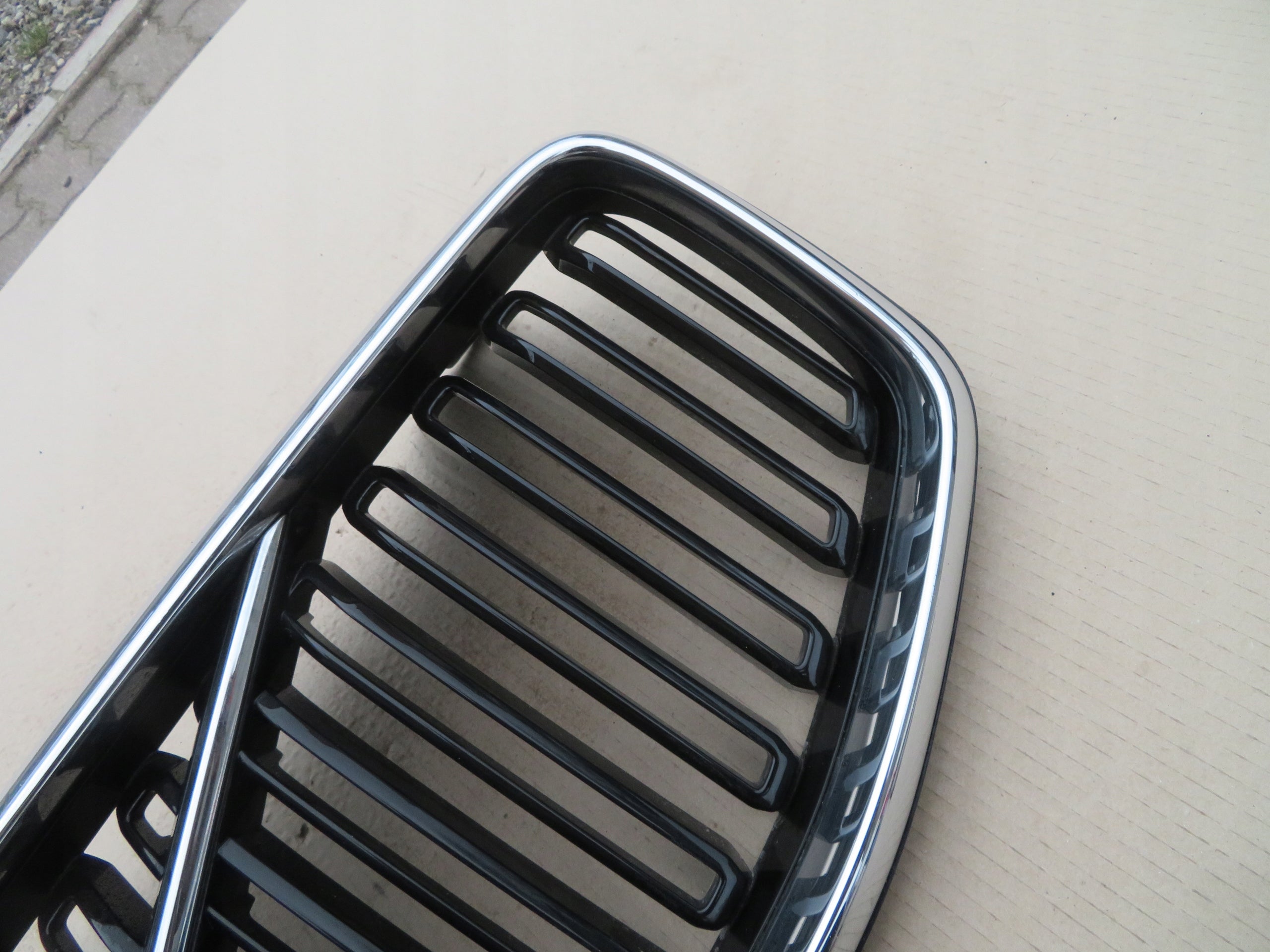 Kühlergrill Volvo XC60 II 142 FRONTGRILL 63147949 Kühlergitter