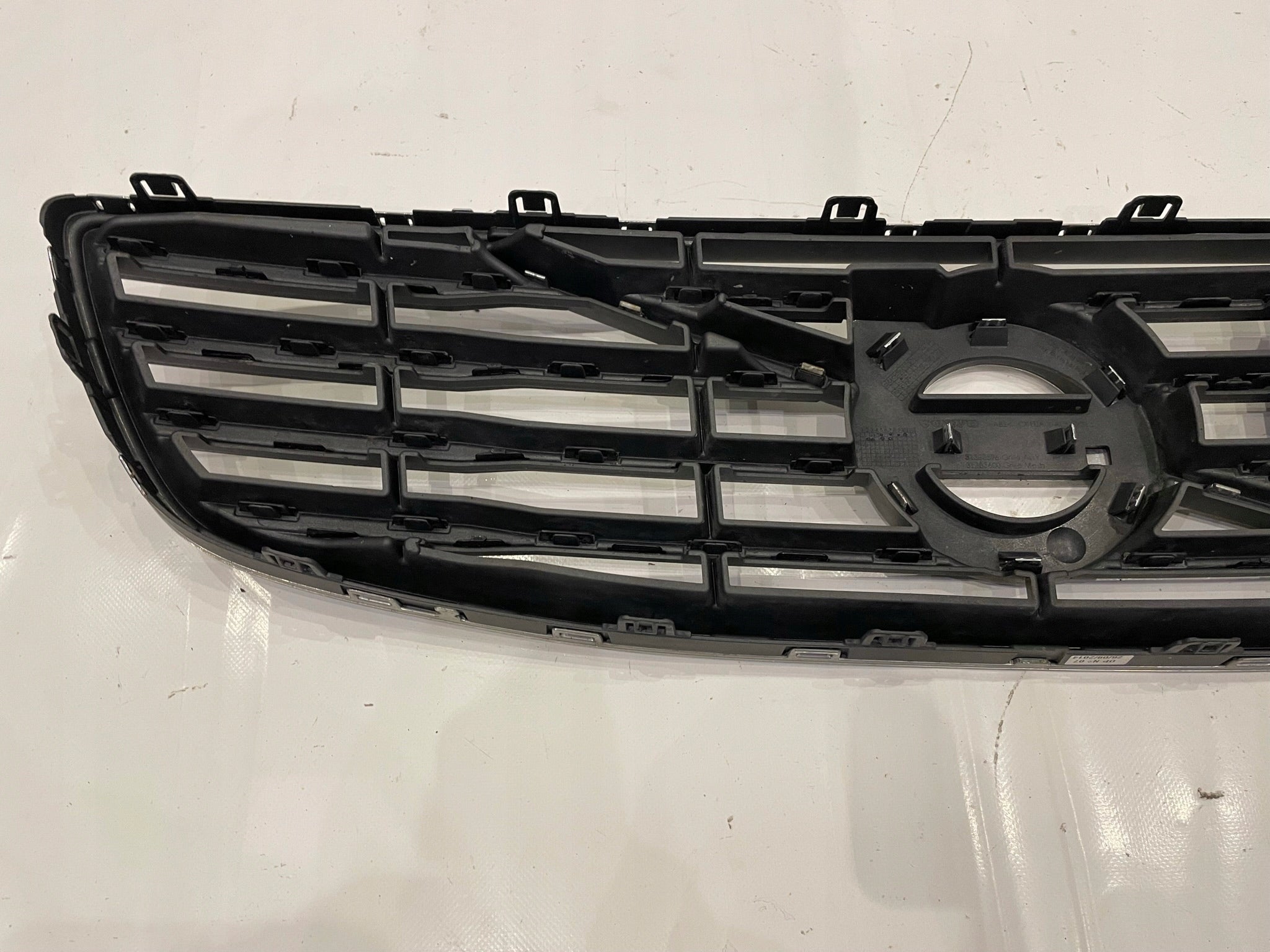 Kühlergrill Volvo S80 XC70 V70 FRONTGRILL 31383600 Kühlergitter