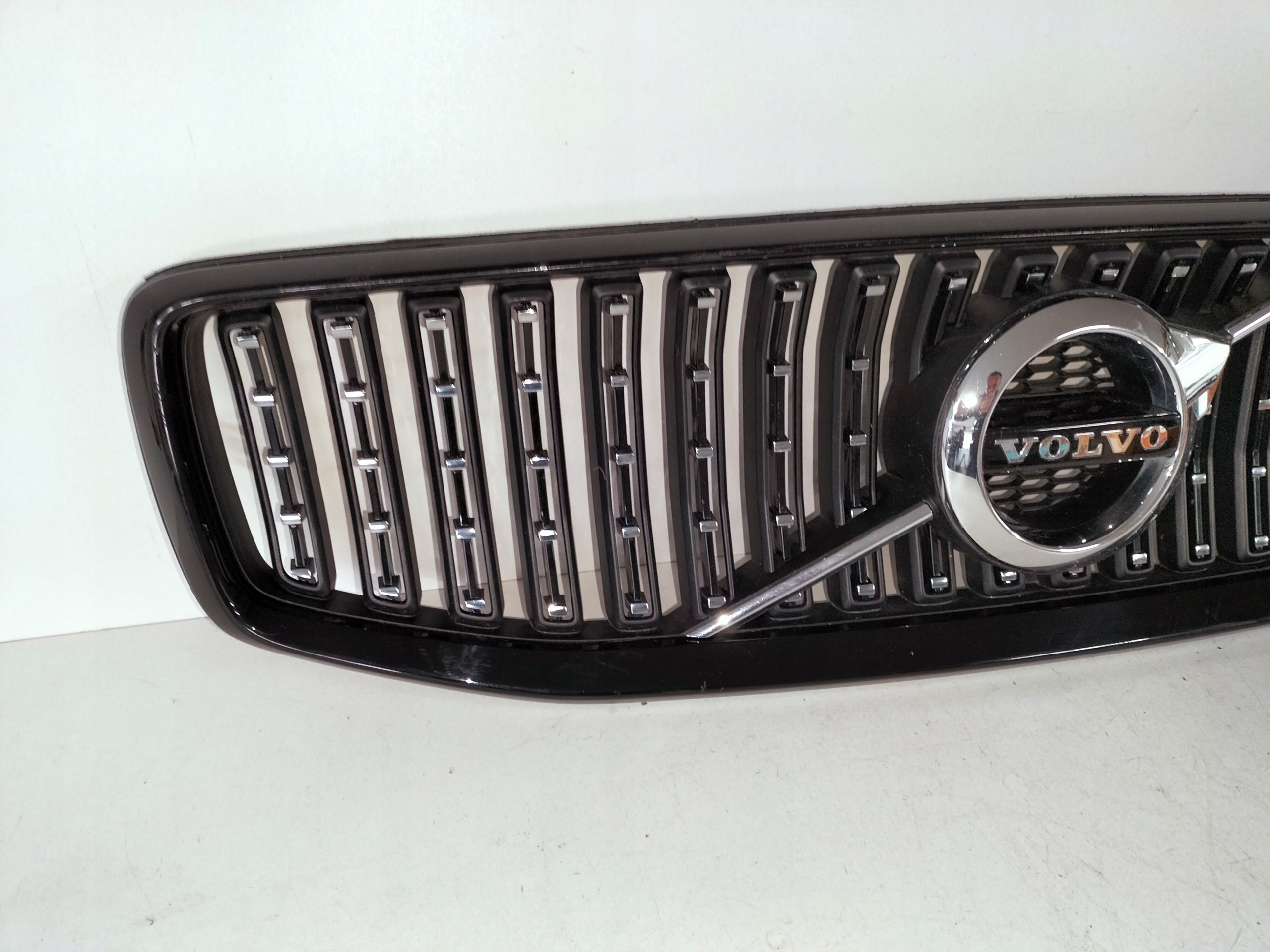 Kühlergrill Volvo CROSS COUNTRY V60 II FRONTGRILL 32132230 Kühlergitter