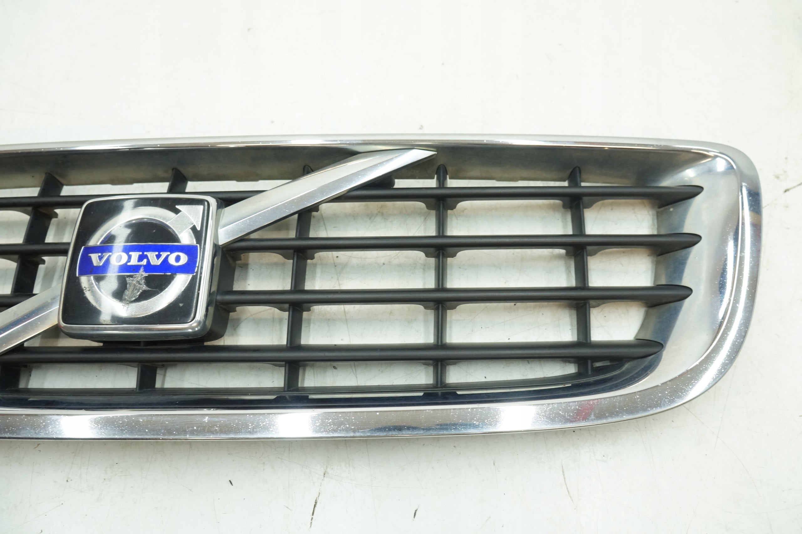 Kühlergrill Volvo 30 V50 S40 FRONTGRILL 30744914 Kühlergitter