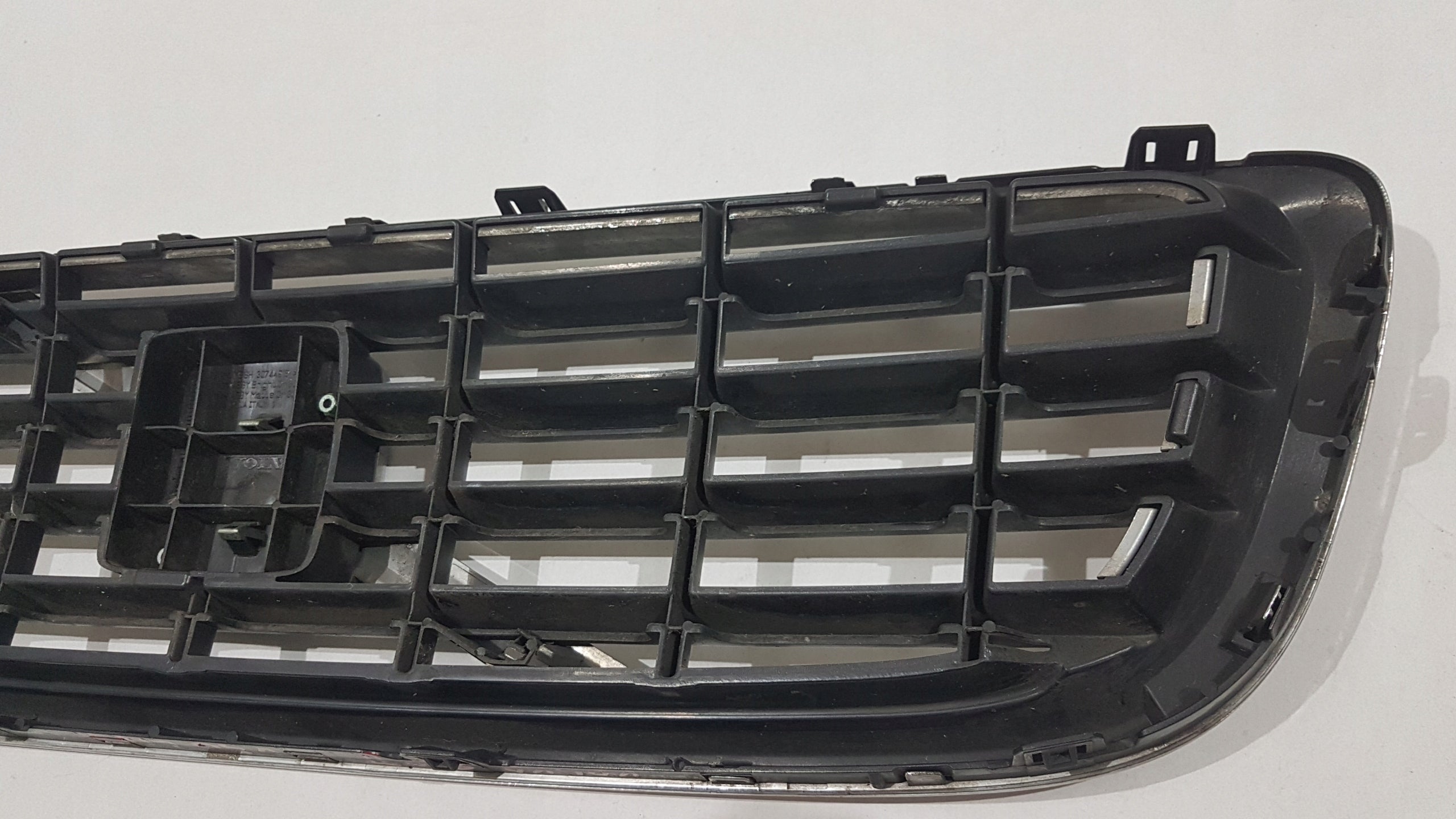 Kühlergrill Volvo S40 V50 30 FRONTGRILL 50071230 Kühlergitter