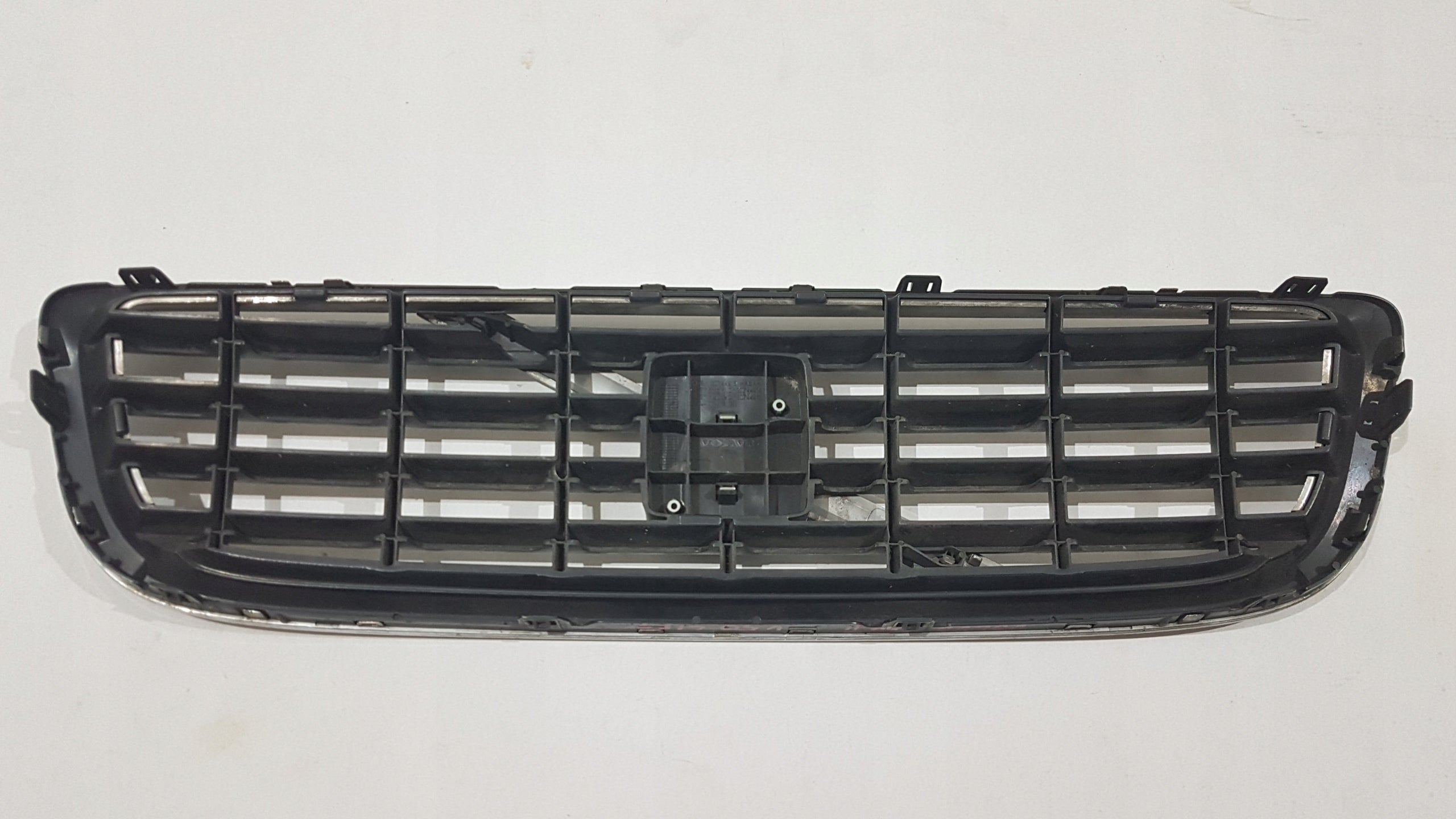 Kühlergrill Volvo S40 V50 30 FRONTGRILL 50071230 Kühlergitter