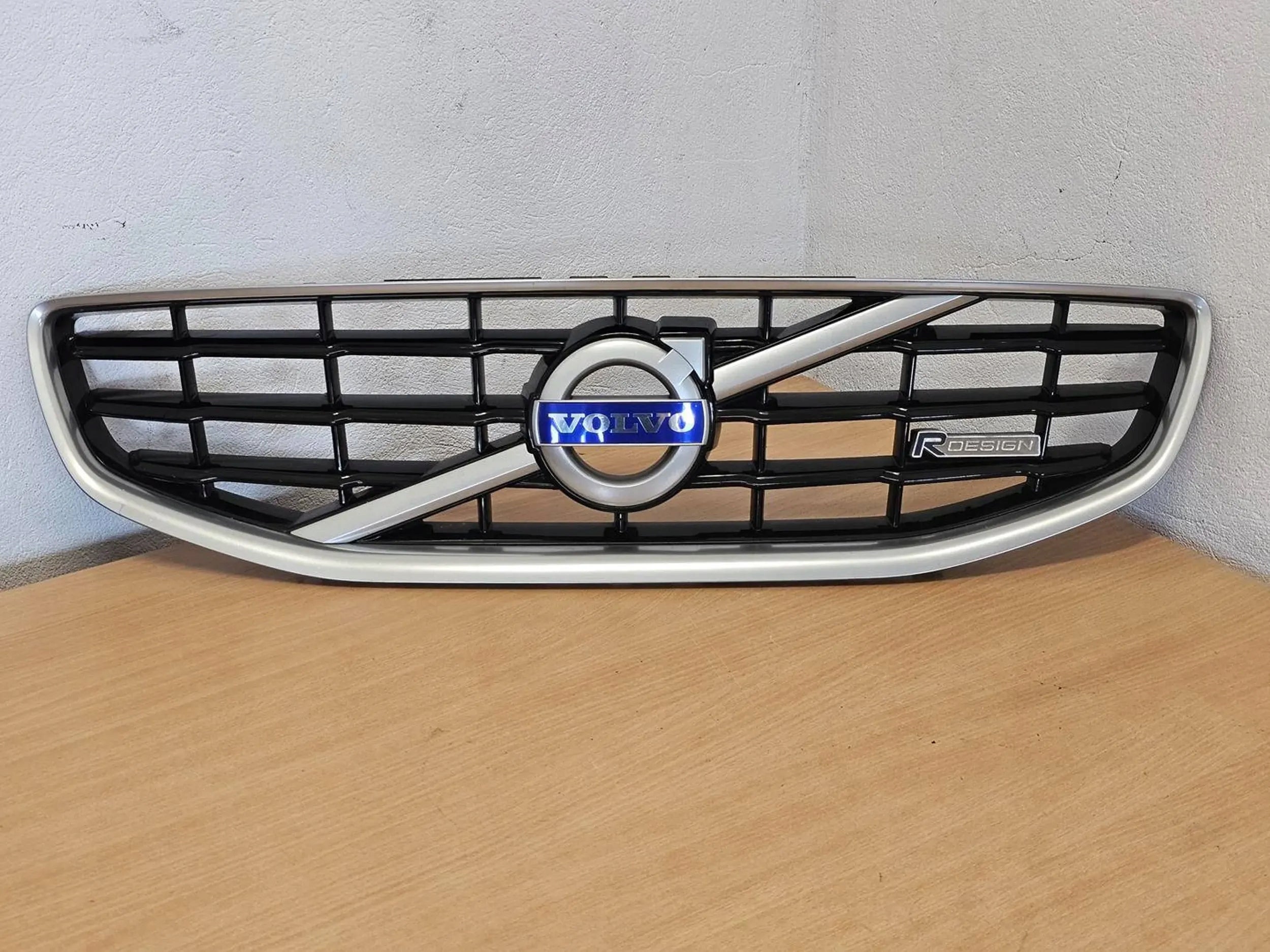 Kühlergrill Volvo S60 V60 FRONTGRILL 31323338 Kühlergitter