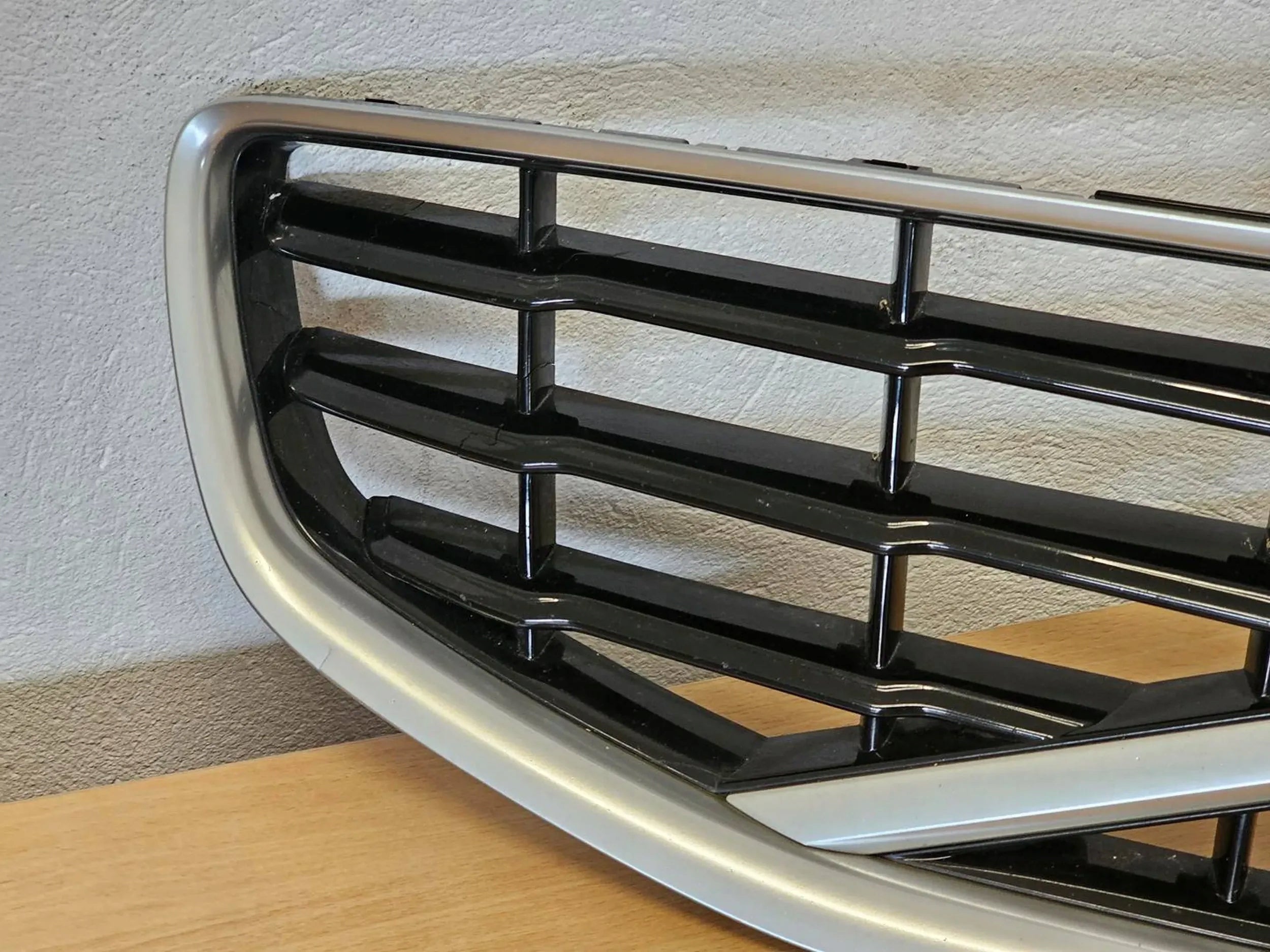 Kühlergrill Volvo S60 V60 FRONTGRILL 31323338 Kühlergitter