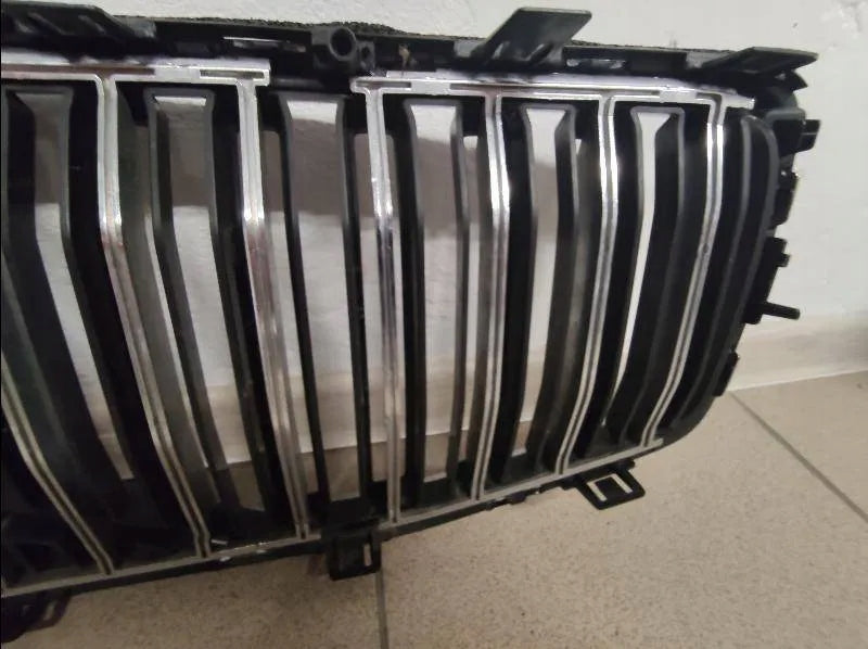 Kühlergrill Volvo III V60 V60 II S60 III FRONTGRILL 83147929 Kühlergitter