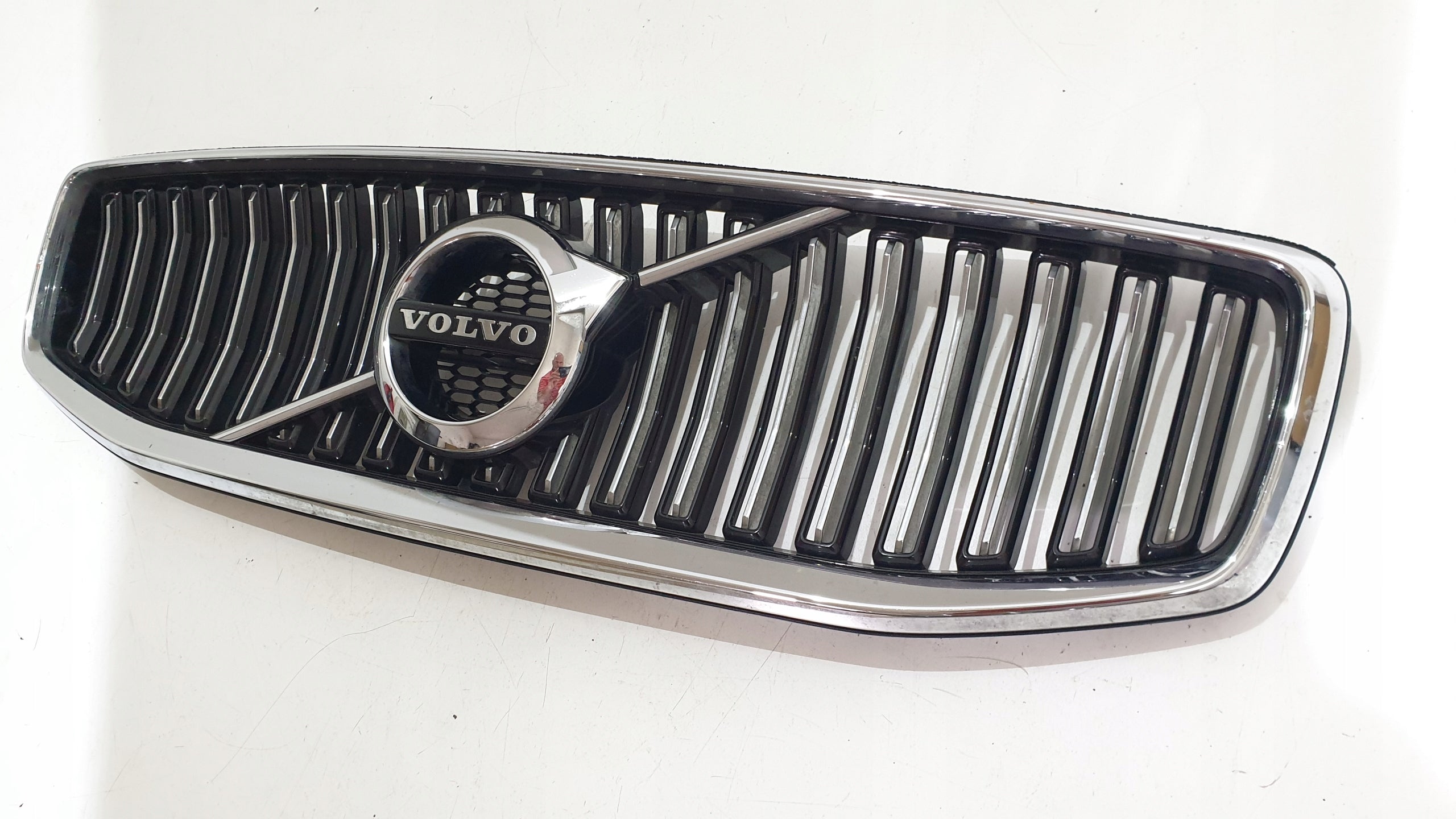 Kühlergrill Volvo S60 3 V60 II II S60 FRONTGRILL 60321322 Kühlergitter