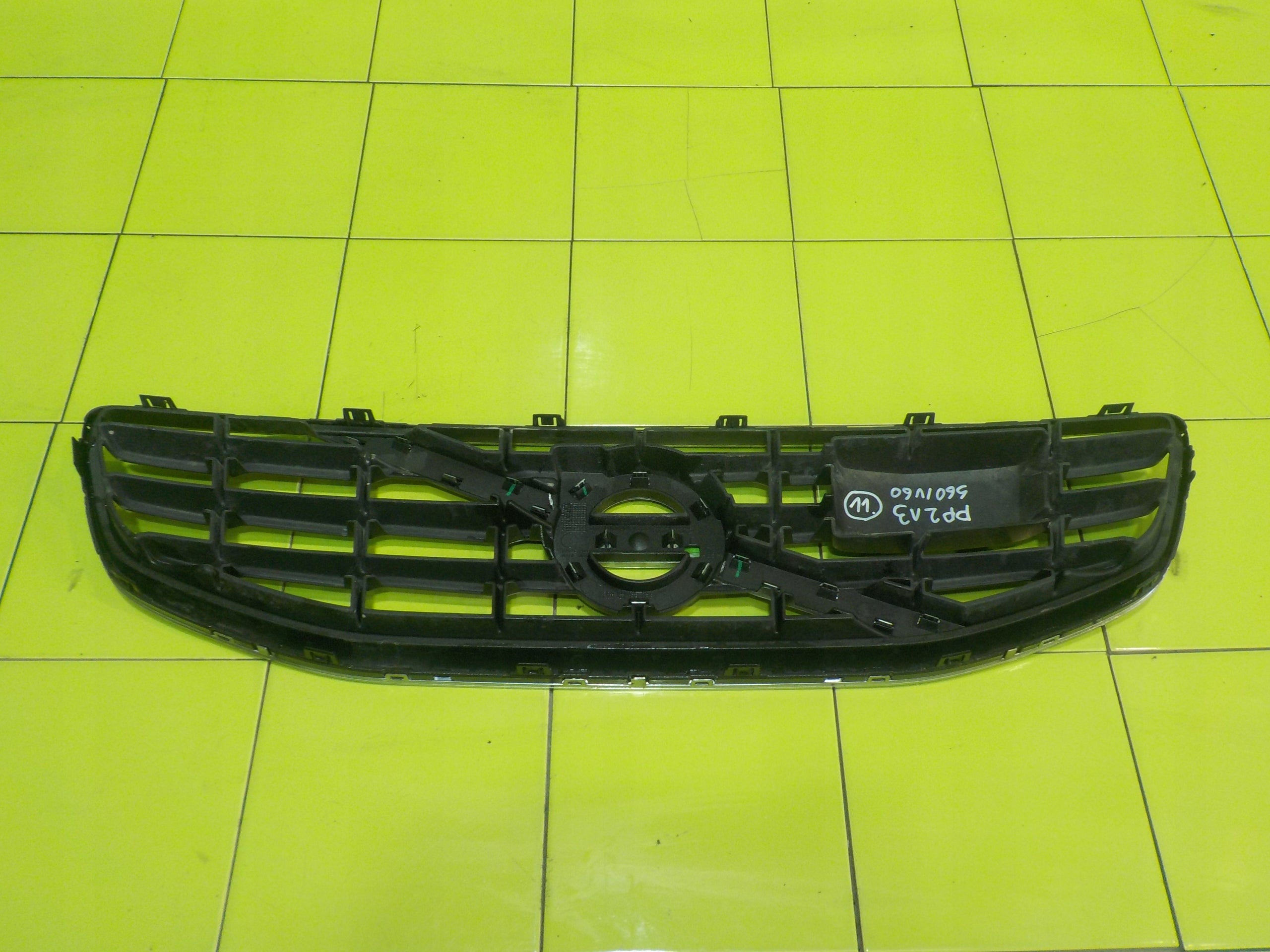 Kühlergrill Volvo II V60 V60 I 40 90 S60 II 30 FRONTGRILL 30795040 Kühlergitter