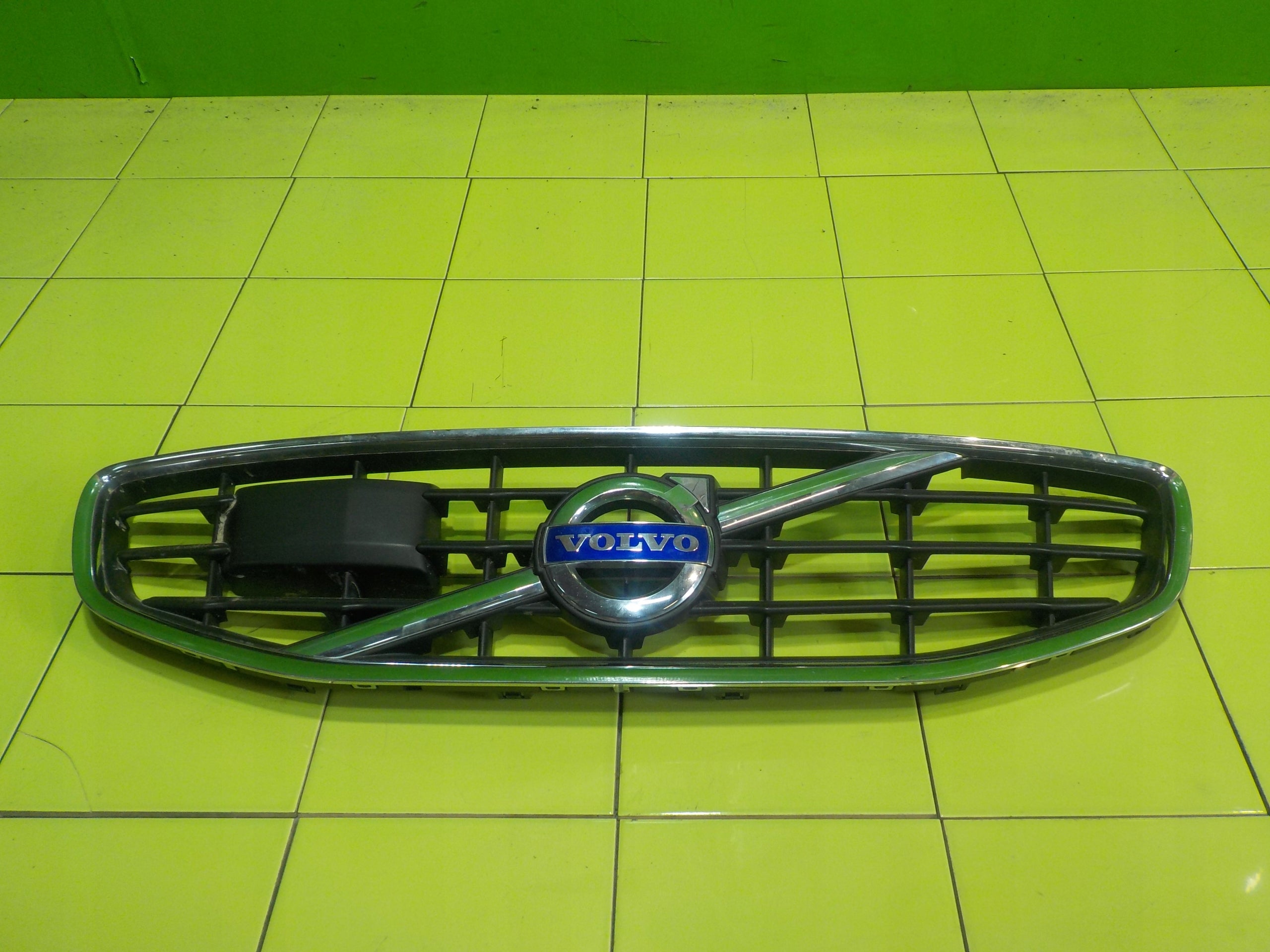 Kühlergrill Volvo 40 30 V60 I 90 II V60 S60 II FRONTGRILL 30795040 Kühlergitter