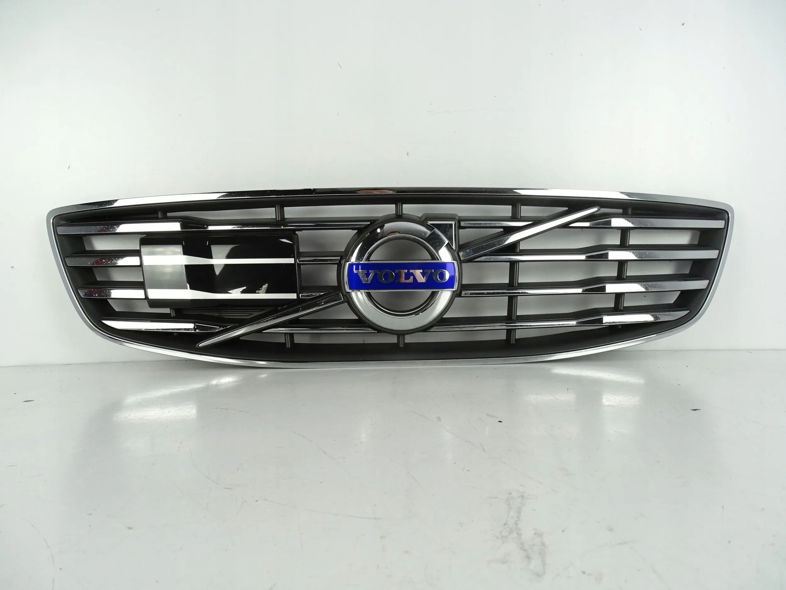  Grille de radiateur Volvo S80 V70 FRONT GRILL 31385396 Grille de radiateur  product image