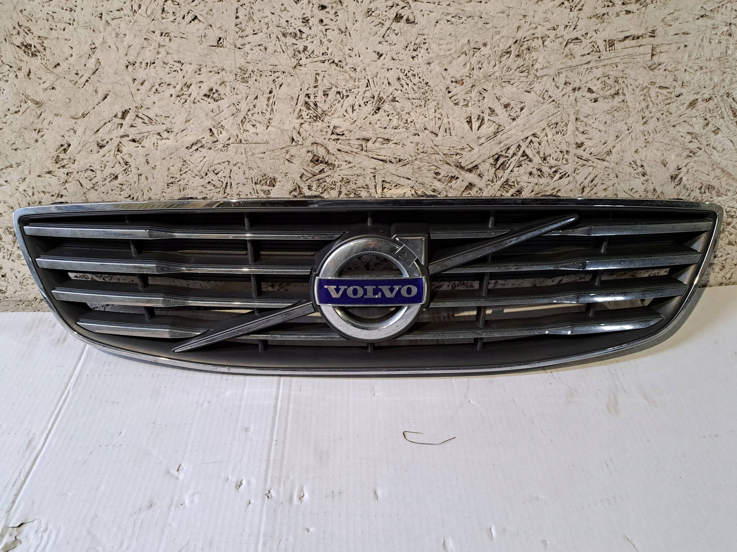  Radiator grille Volvo S80 V70 FRONT GRILL Radiator grille  product image