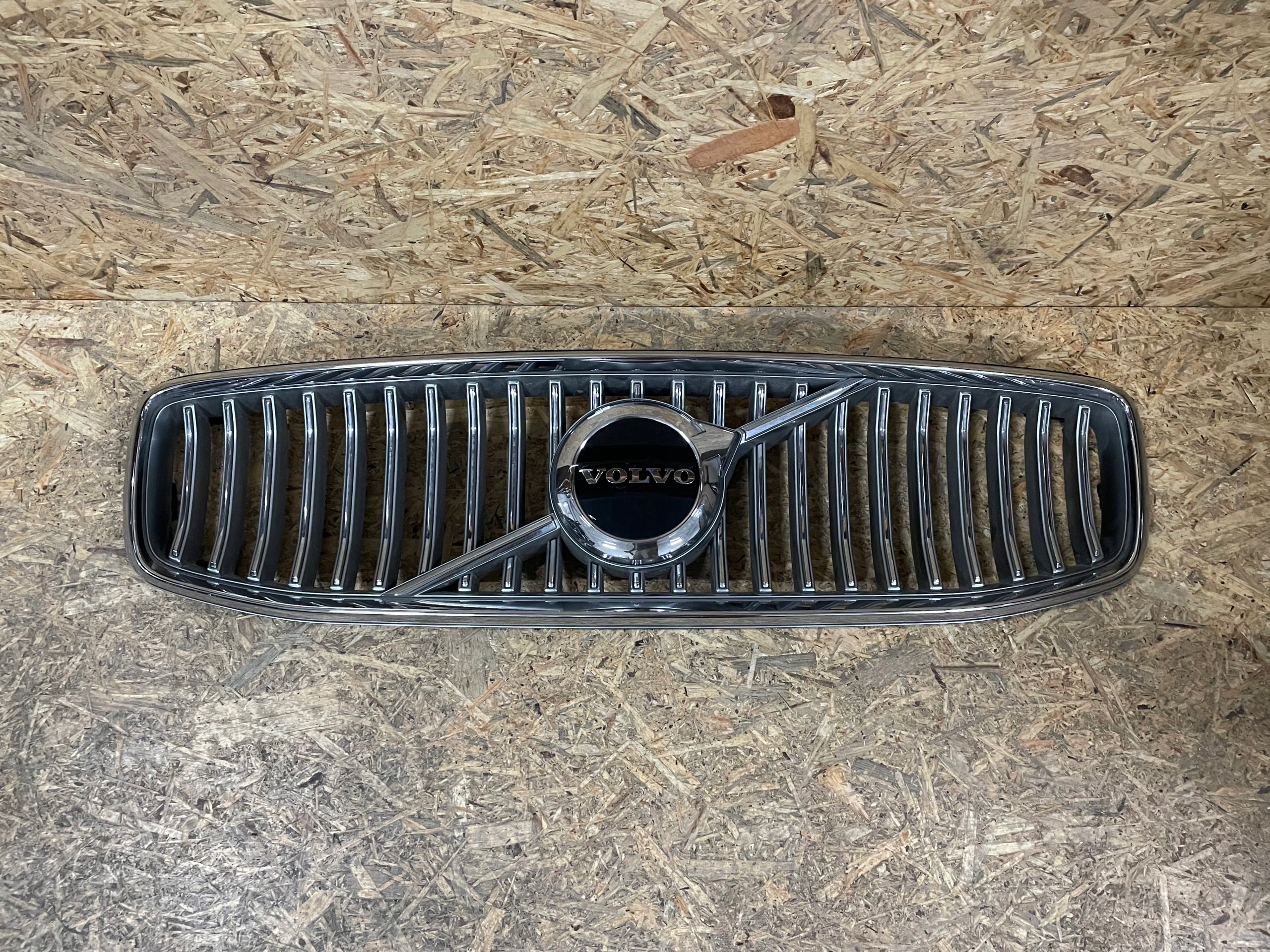 Kühlergrill Volvo 40 S90 V90 FRONTGRILL 32234088 Kühlergitter