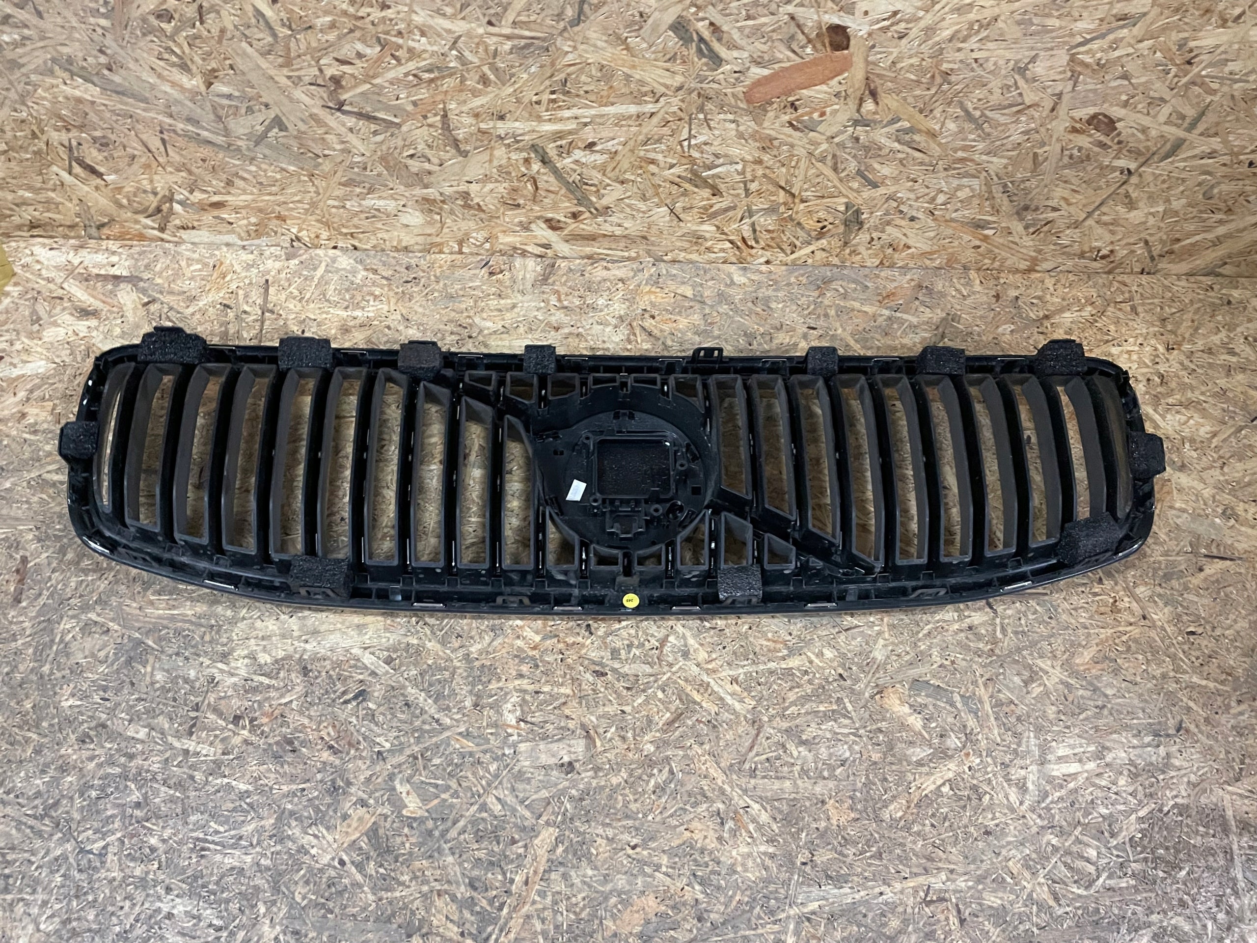 Kühlergrill Volvo 40 S90 V90 FRONTGRILL 32234088 Kühlergitter