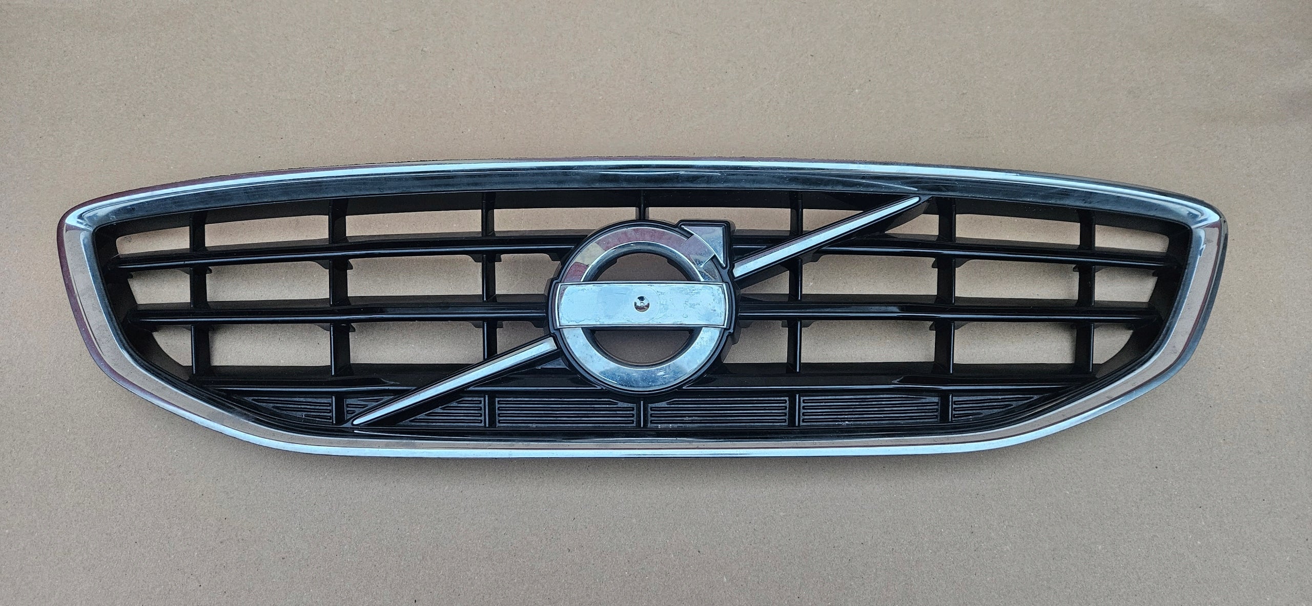  Kühlergrill Volvo V40 FRONTGRILL 31353121 Kühlergitter product image