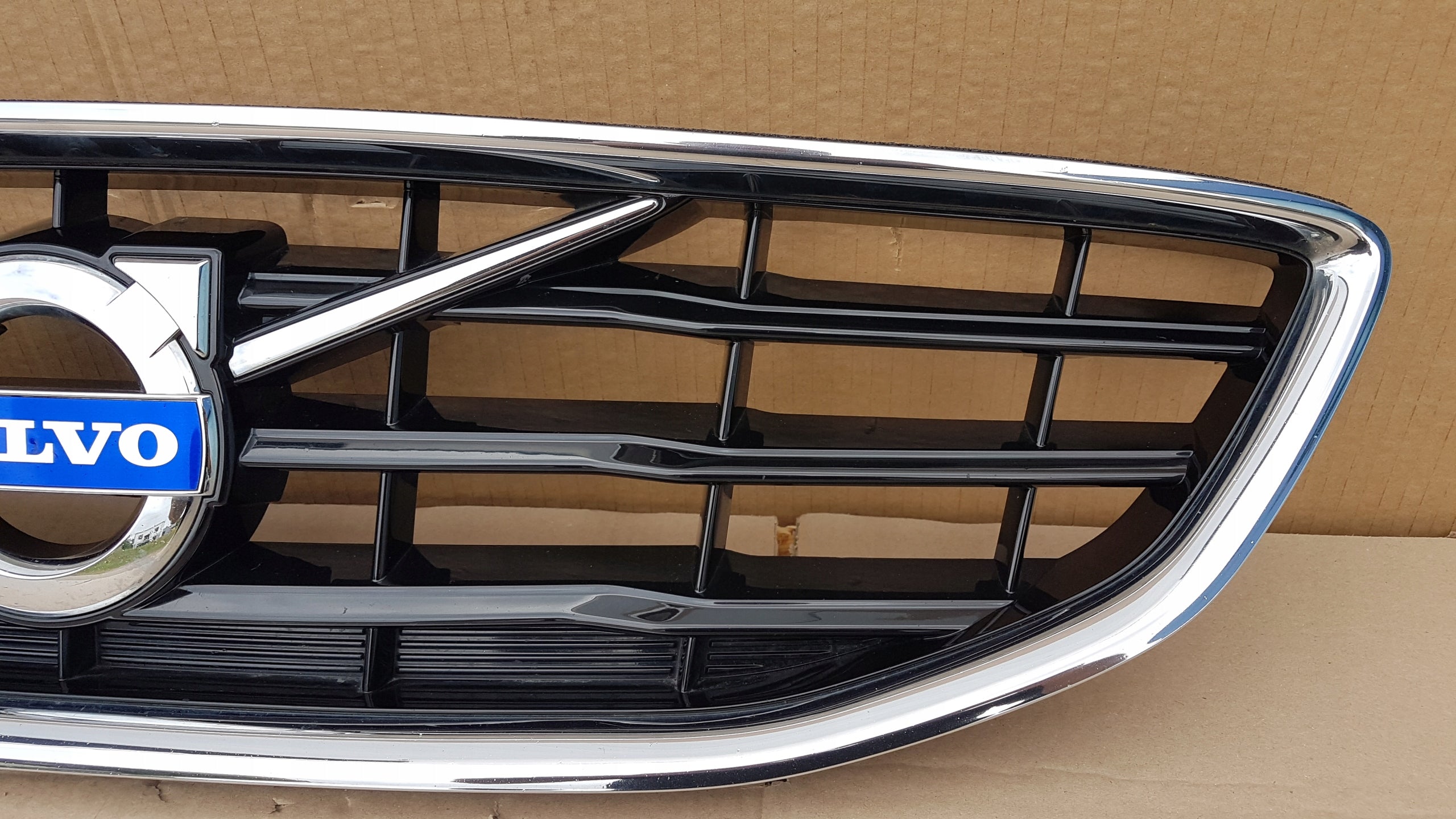 Kühlergrill Volvo V40 FRONTGRILL Kühlergitter