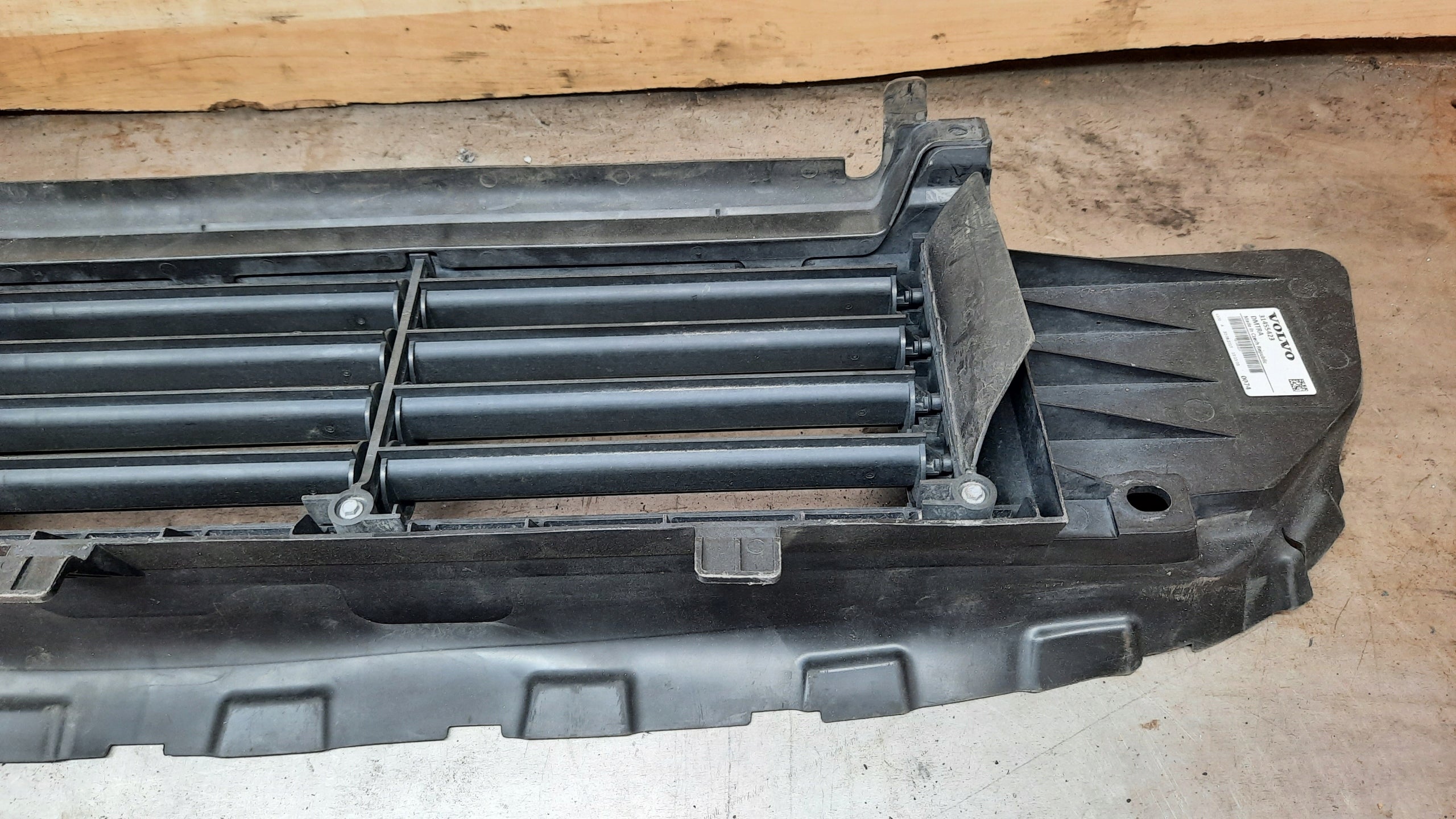 Kühlergrill Volvo V40 XC40 FRONTGRILL 31455423 Kühlergitter