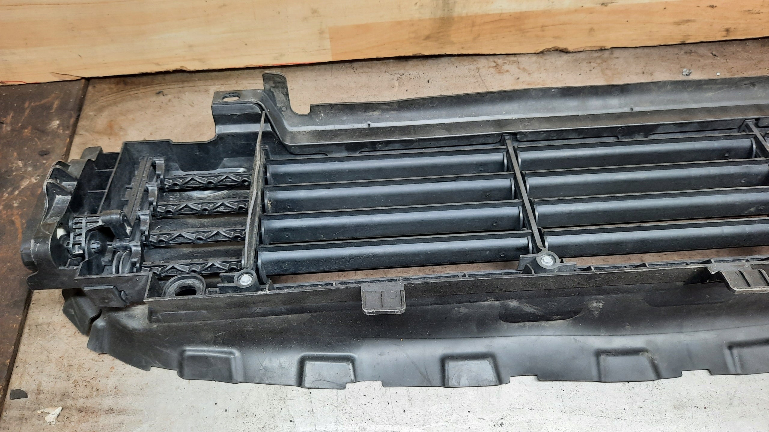 Kühlergrill Volvo V40 XC40 FRONTGRILL 31455423 Kühlergitter