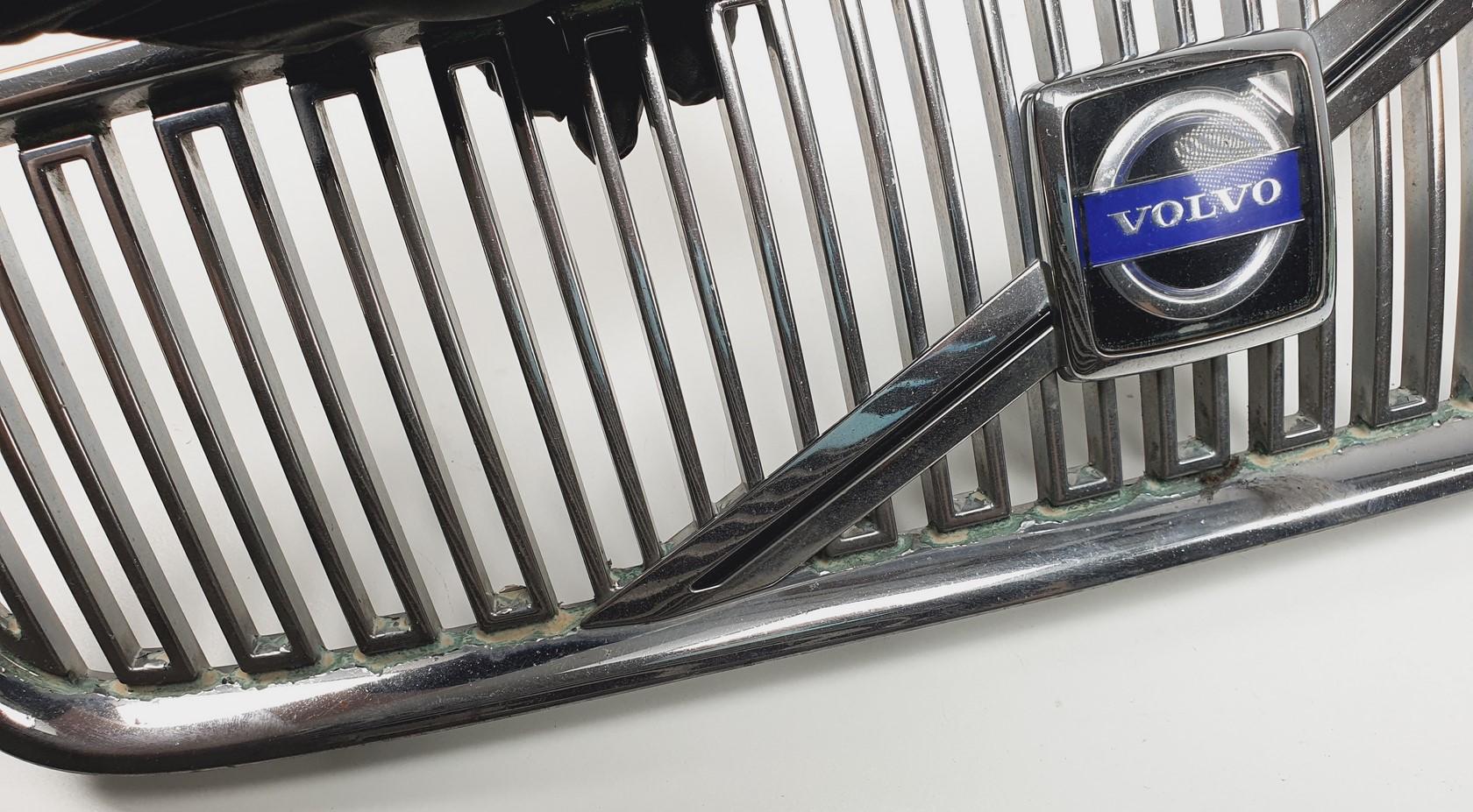 Kühlergrill Volvo V70 FRONTGRILL 86933460 Kühlergitter