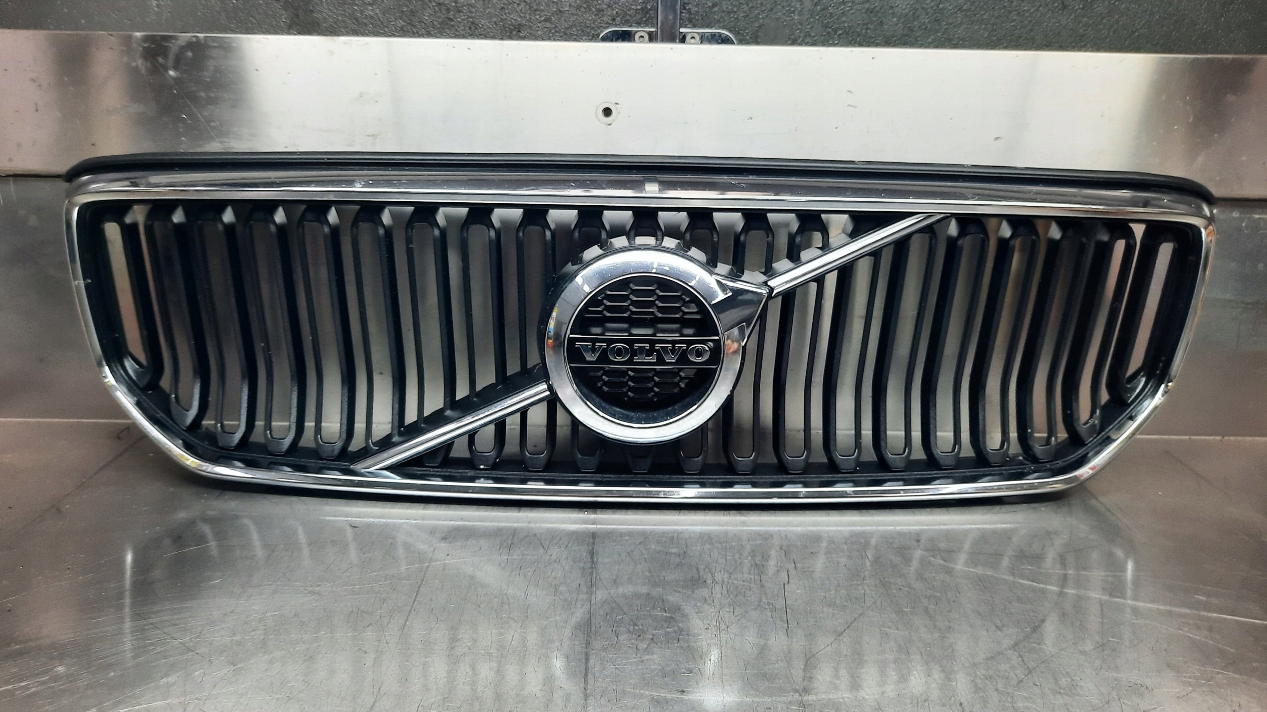  Grille de radiateur Volvo XC40 I ​​​​FRONTGRILL 83145734 Grille de radiateur  product image