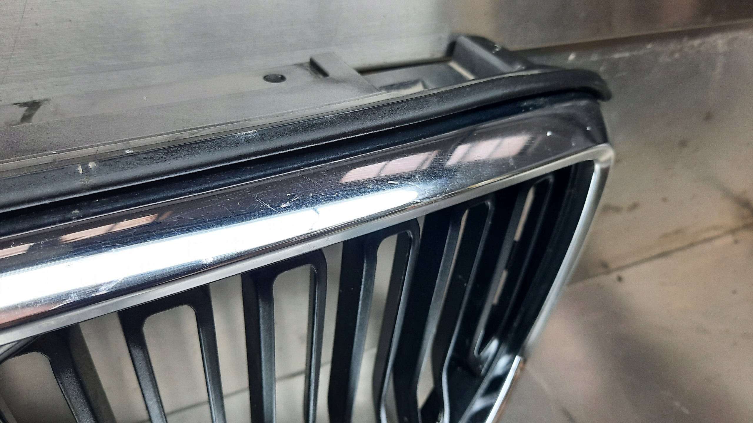 Kühlergrill Volvo XC40 I FRONTGRILL 83145734 Kühlergitter