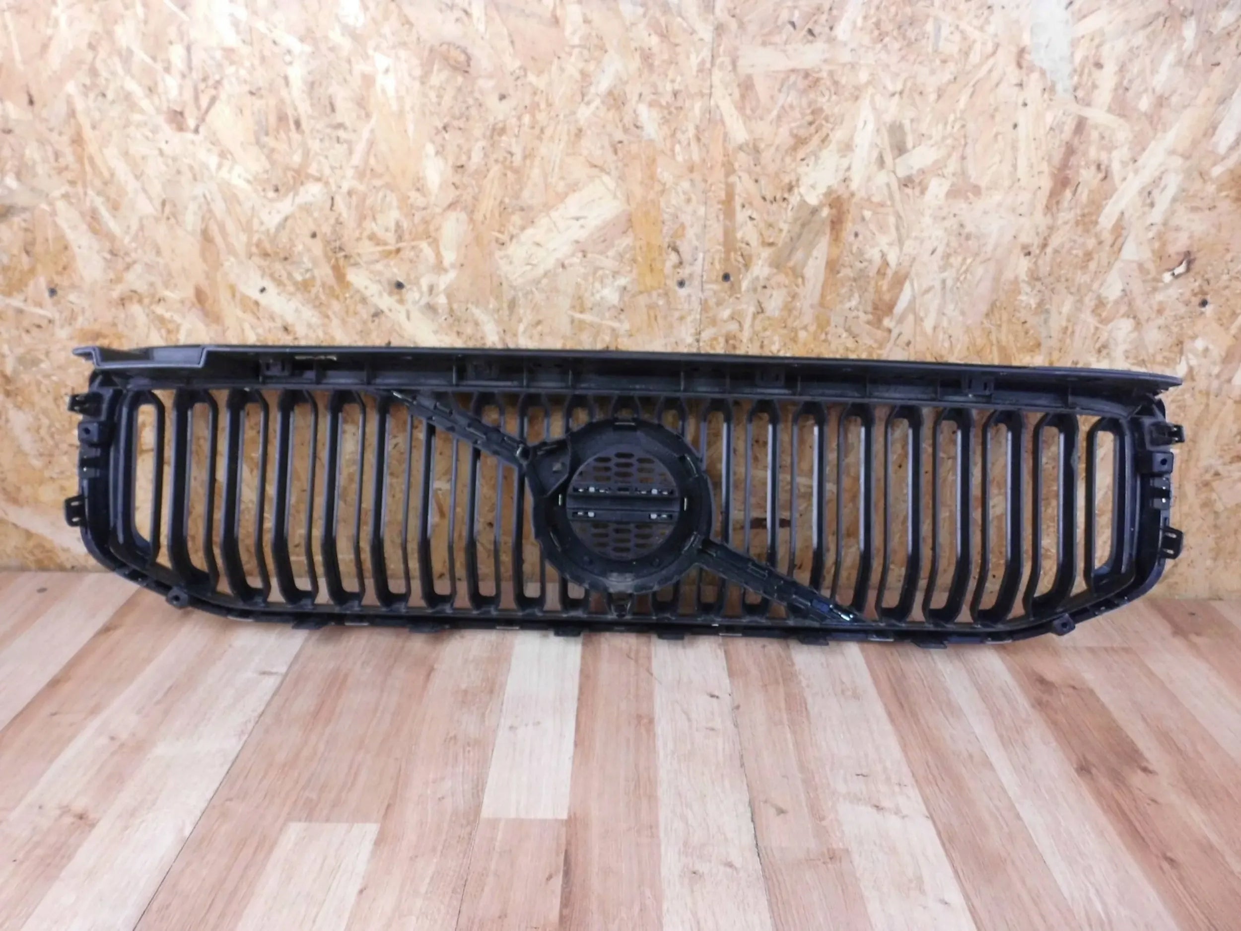 Kühlergrill Volvo XC40 FRONTGRILL 31457345 Kühlergitter