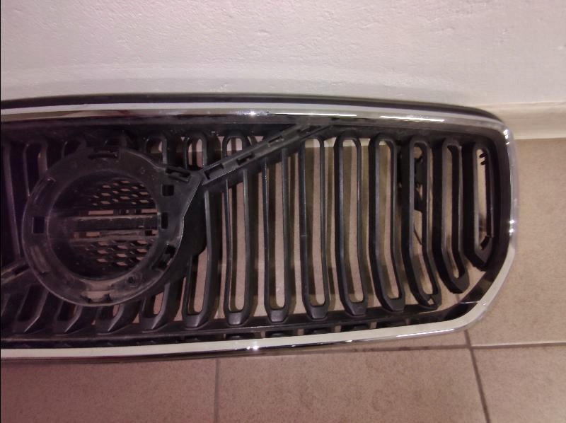 Kühlergrill Volvo XC40 I FRONTGRILL 83145734 Kühlergitter