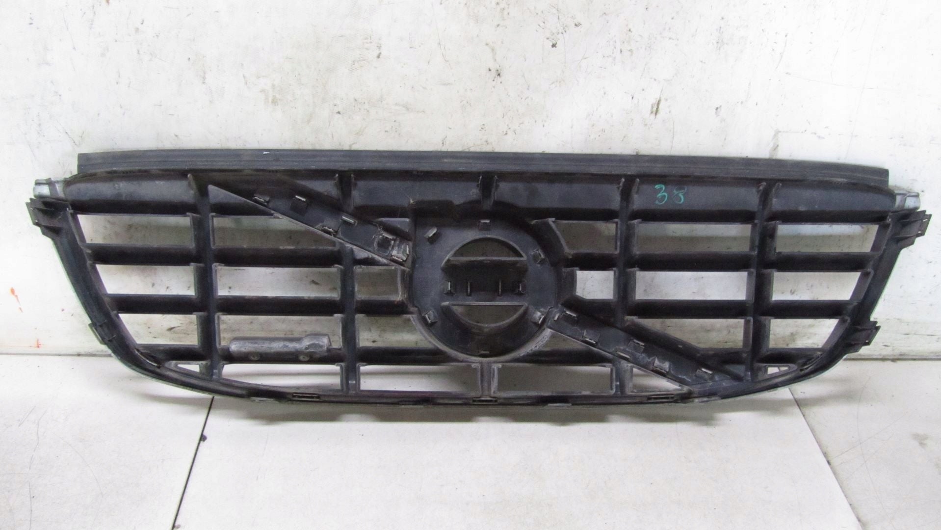 Kühlergrill Volvo XC60 FRONTGRILL 38114038 Kühlergitter