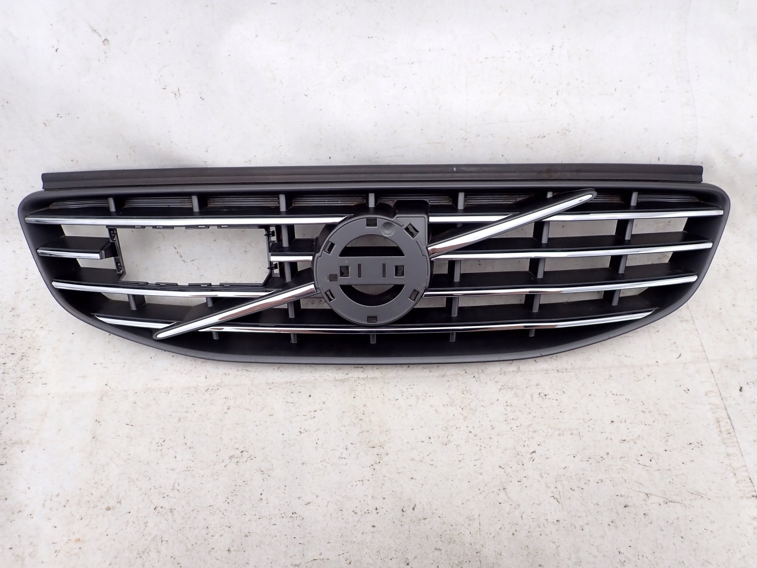  Kühlergrill Volvo XC60 FRONTGRILL 31333833 Kühlergitter product image