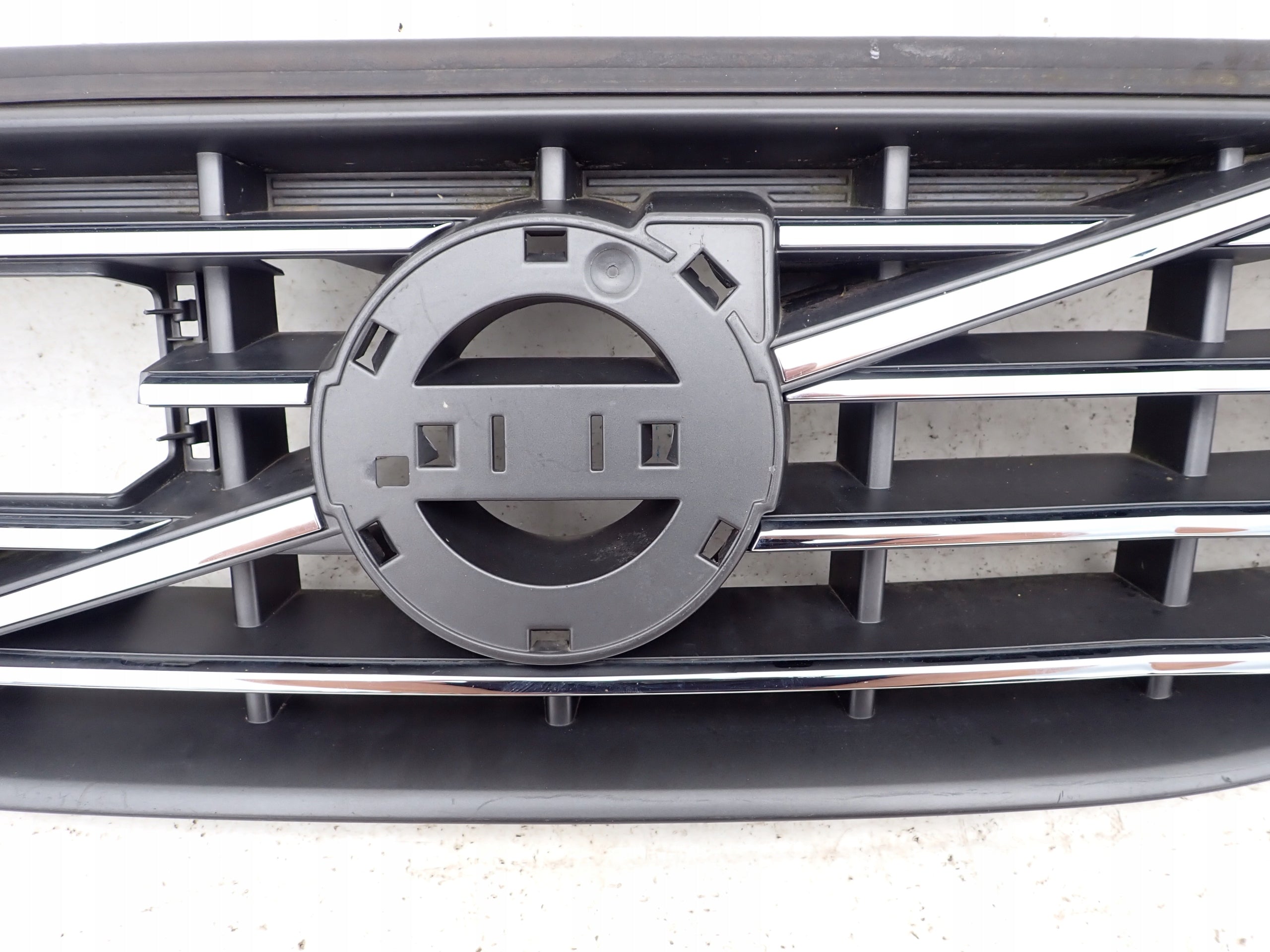 Kühlergrill Volvo XC60 FRONTGRILL 31333833 Kühlergitter