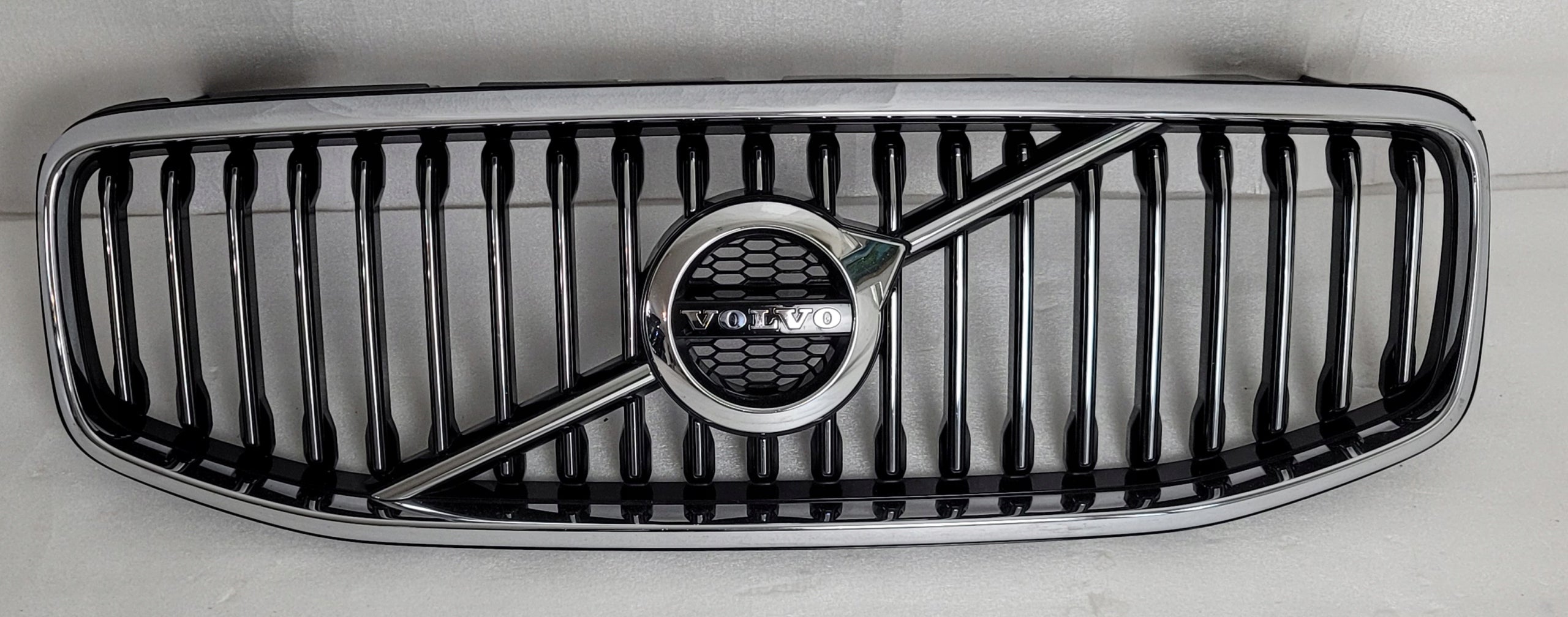  Kühlergrill Volvo XC60 II 2 FRONTGRILL 31425535 Kühlergitter product image