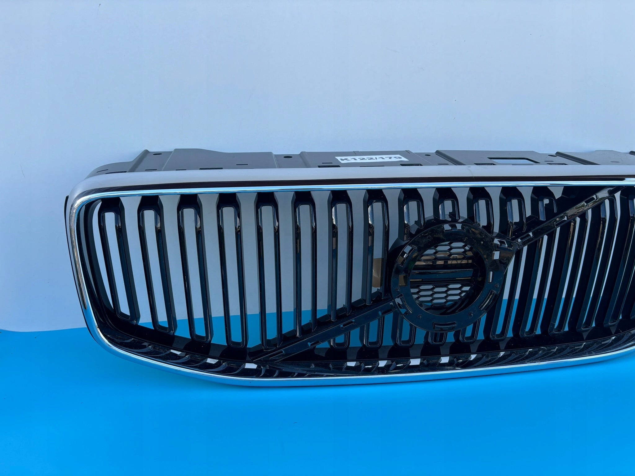 Kühlergrill Volvo XC60 2 II FRONTGRILL 31457463 Kühlergitter