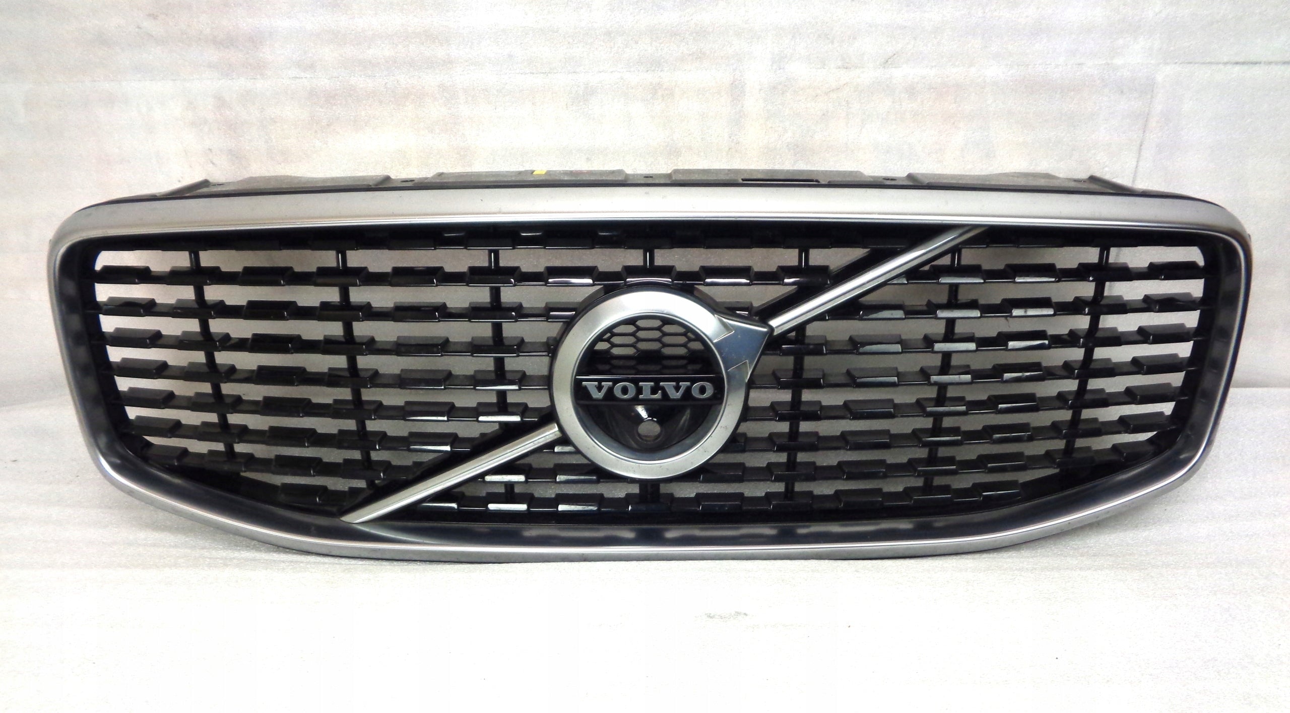 Kühlergrill Volvo XC60 II 2 FRONTGRILL 31457464 Kühlergitter