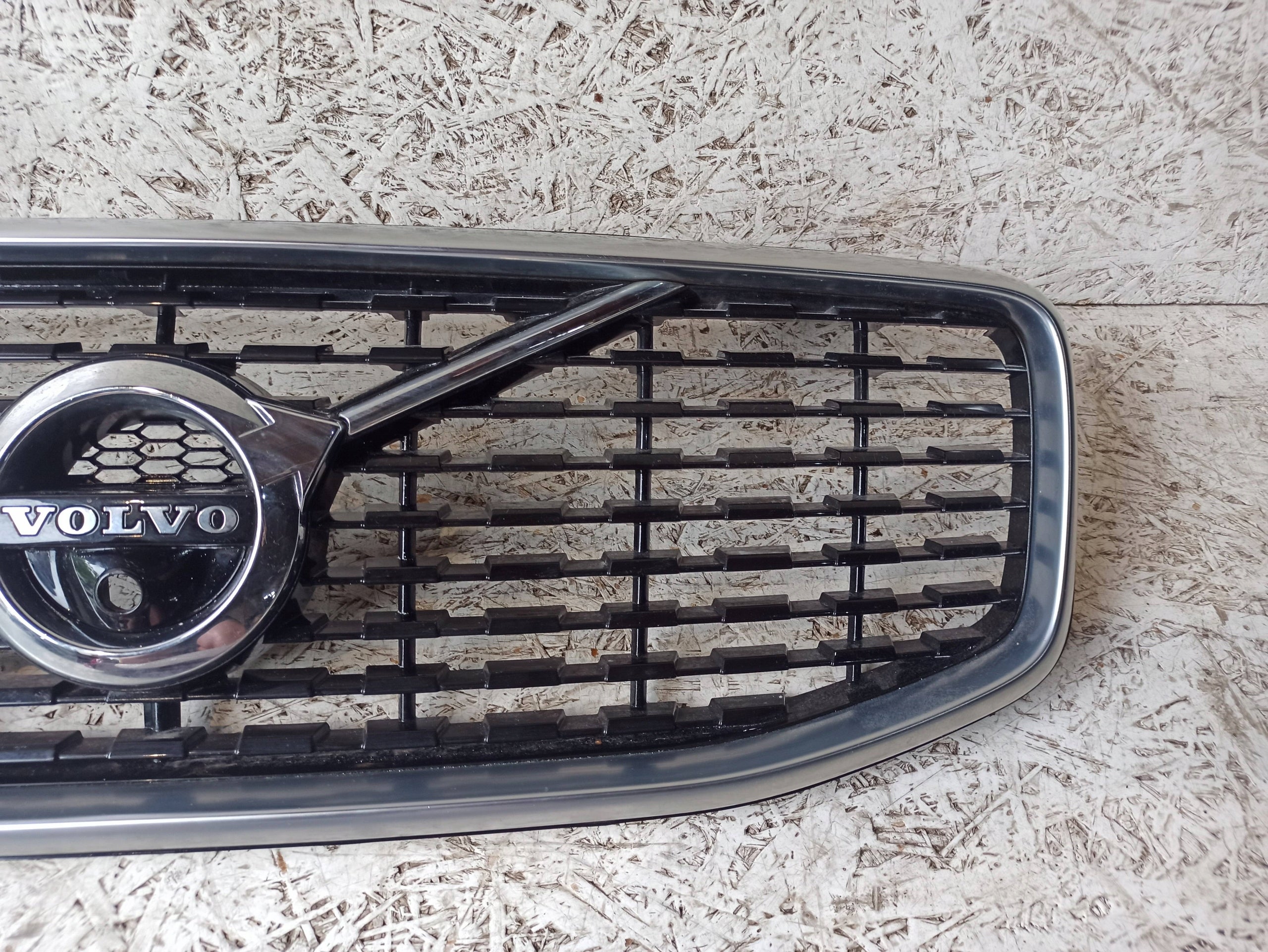 Kühlergrill Volvo XC60 II 2 FRONTGRILL 31457464 Kühlergitter