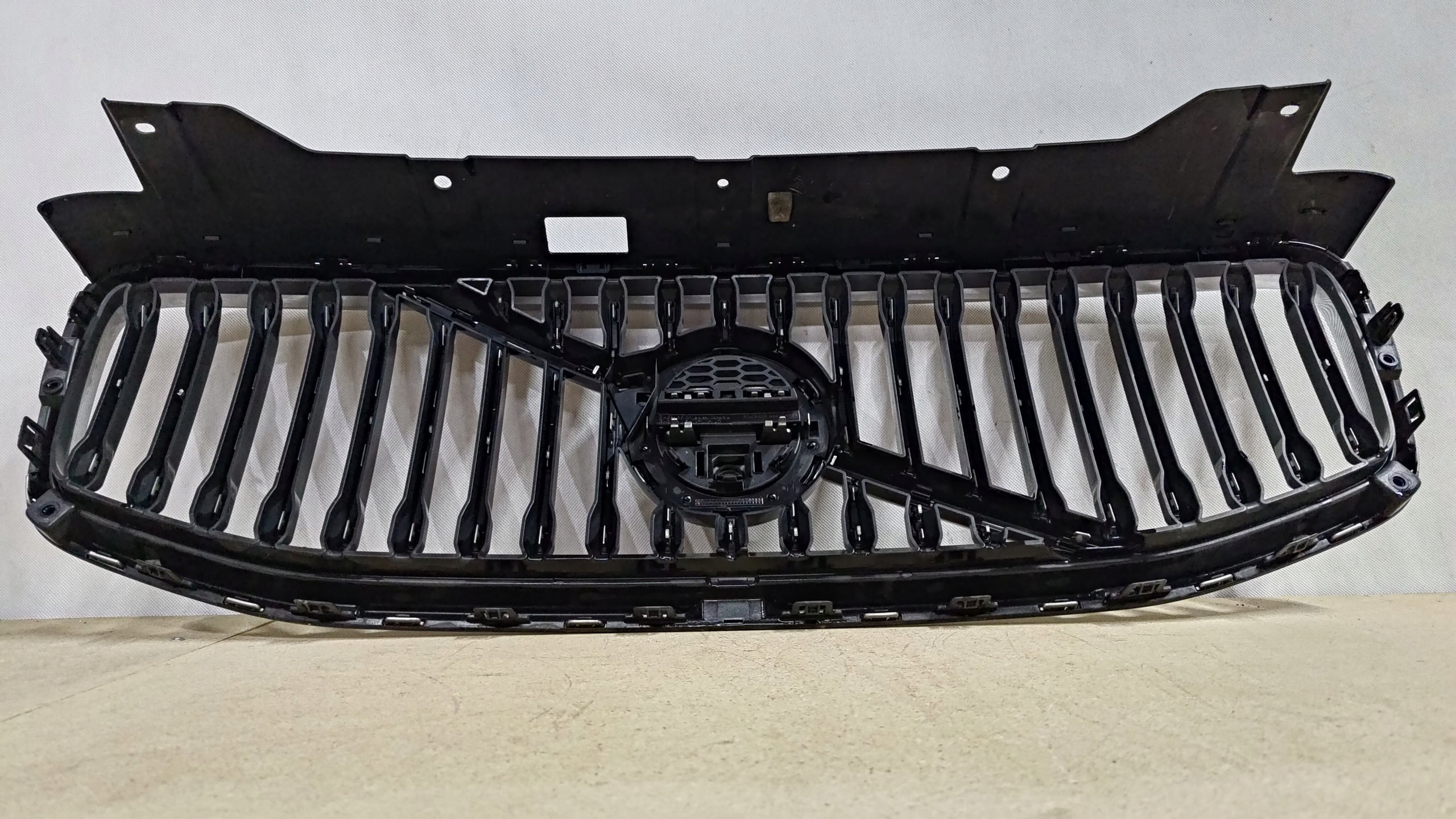 Kühlergrill Volvo XC60 II 30 FRONTGRILL 31457465 Kühlergitter