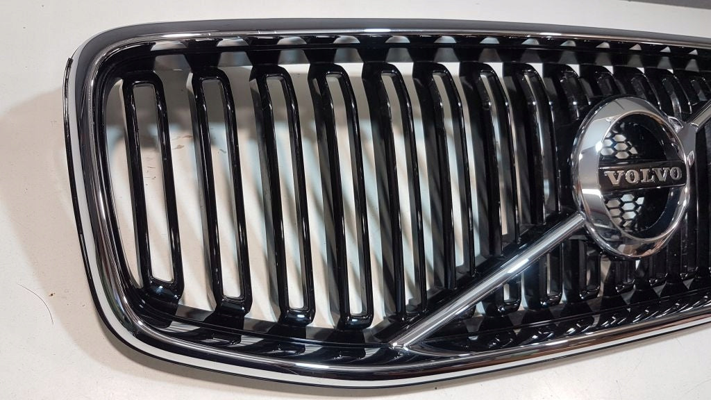 Kühlergrill Volvo XC60 II 2 FRONTGRILL 73147949 Kühlergitter