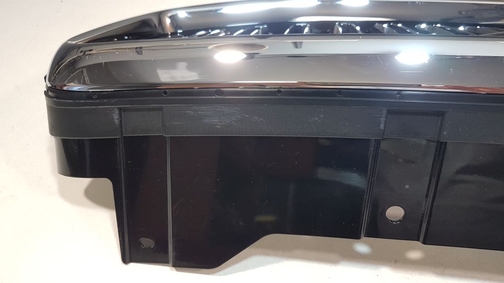 Kühlergrill Volvo XC60 II 2 FRONTGRILL 73147949 Kühlergitter