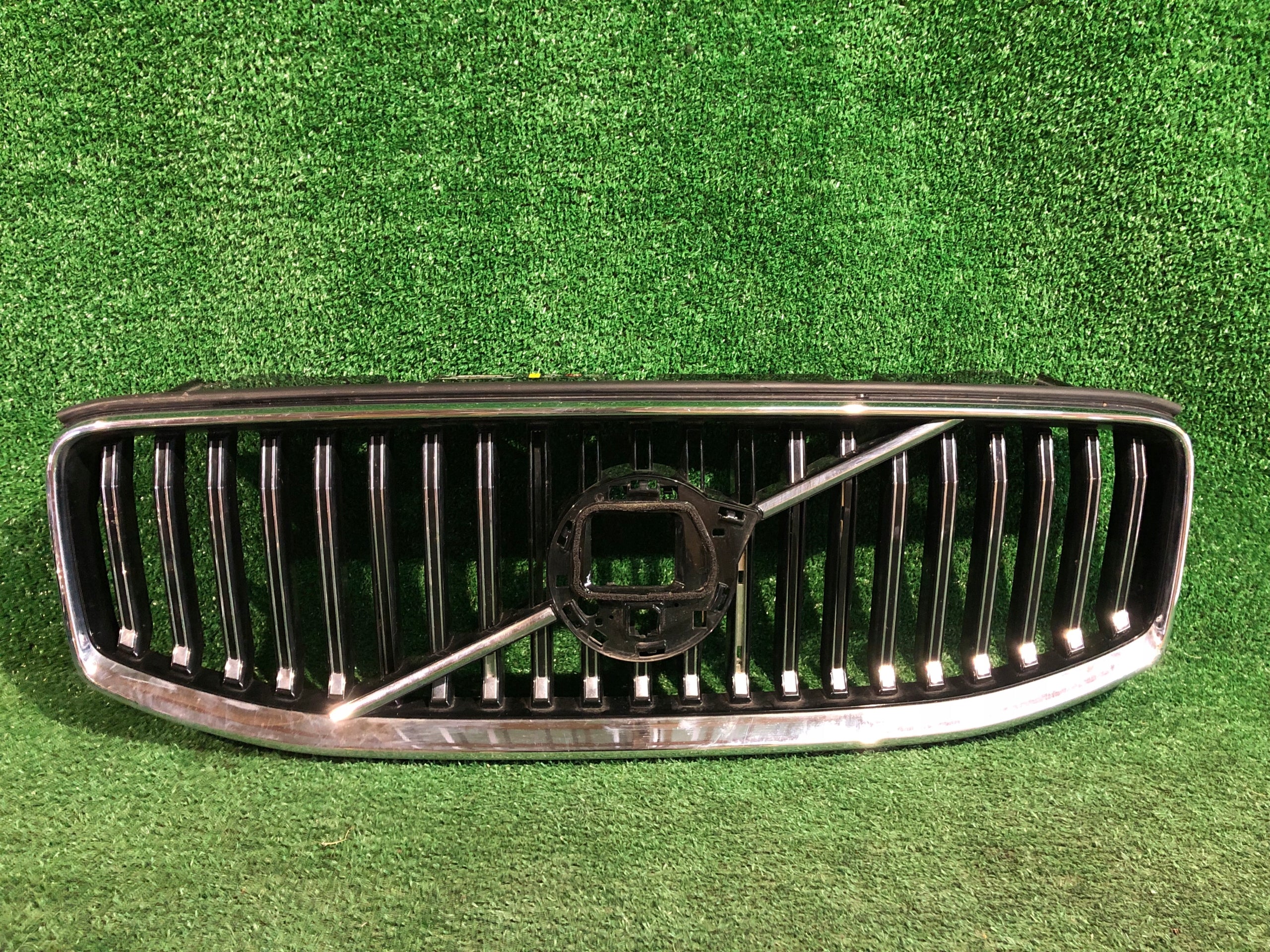 Kühlergrill Volvo XC60 II FRONTGRILL 32291019 Kühlergitter