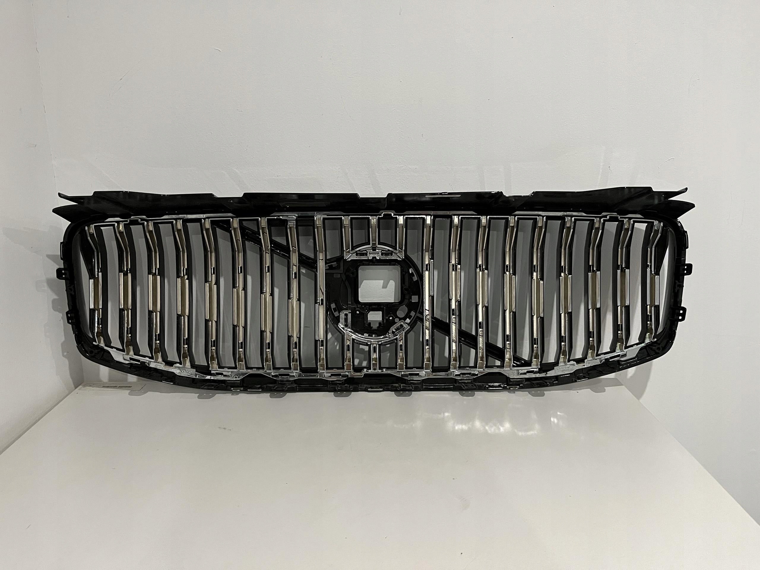 Kühlergrill Volvo XC60 II FRONTGRILL 32291019 Kühlergitter