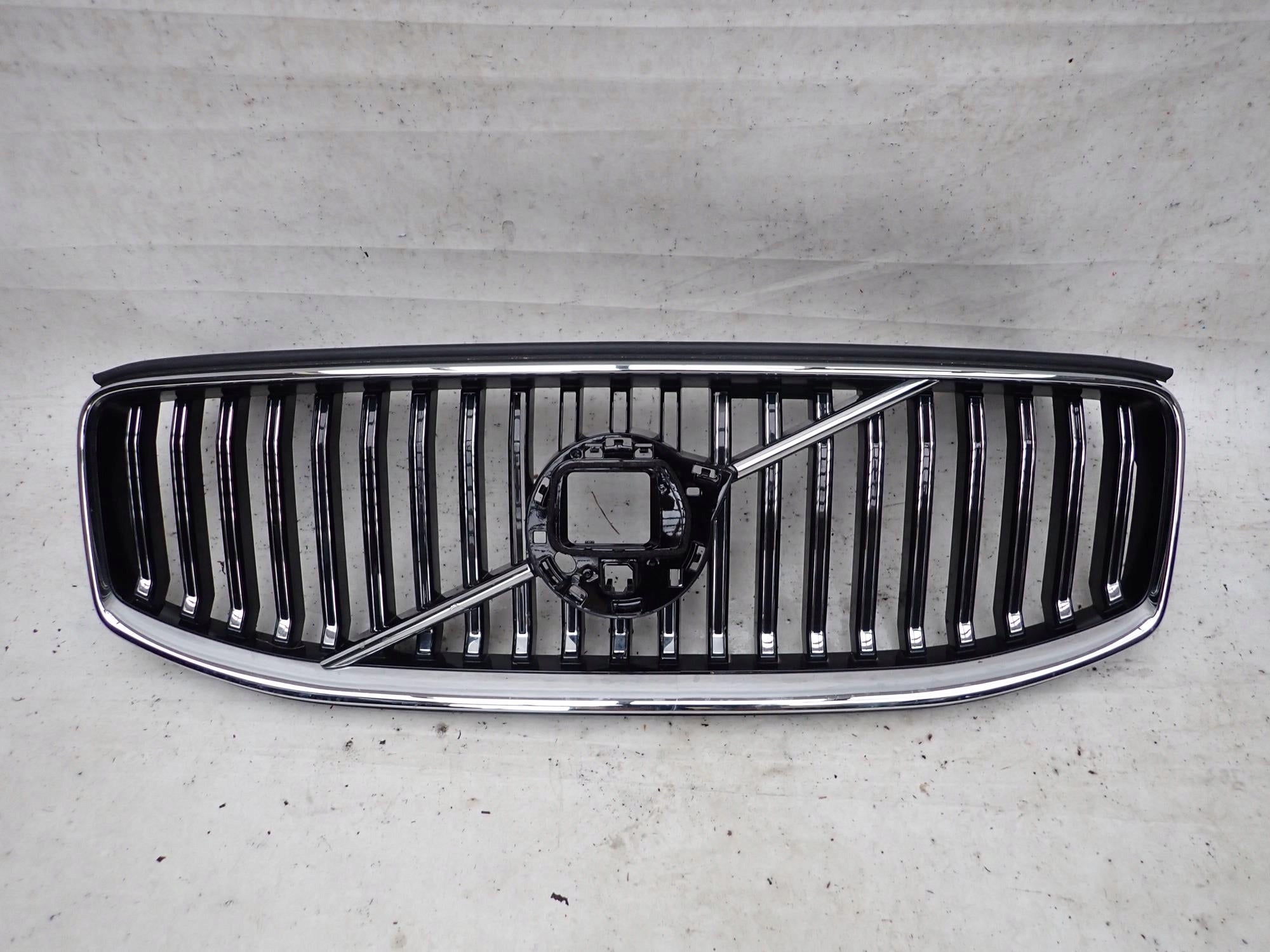  Kühlergrill Volvo XC60 II 2 FRONTGRILL 33229126 Kühlergitter product image