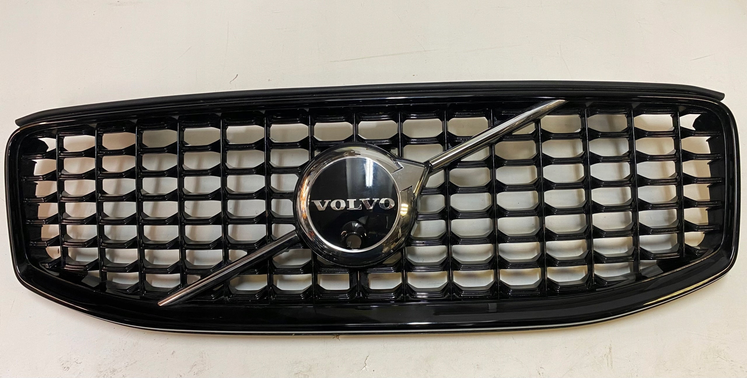 Kühlergrill Volvo XC60 2 XC60 II FRONTGRILL 32133812 Kühlergitter