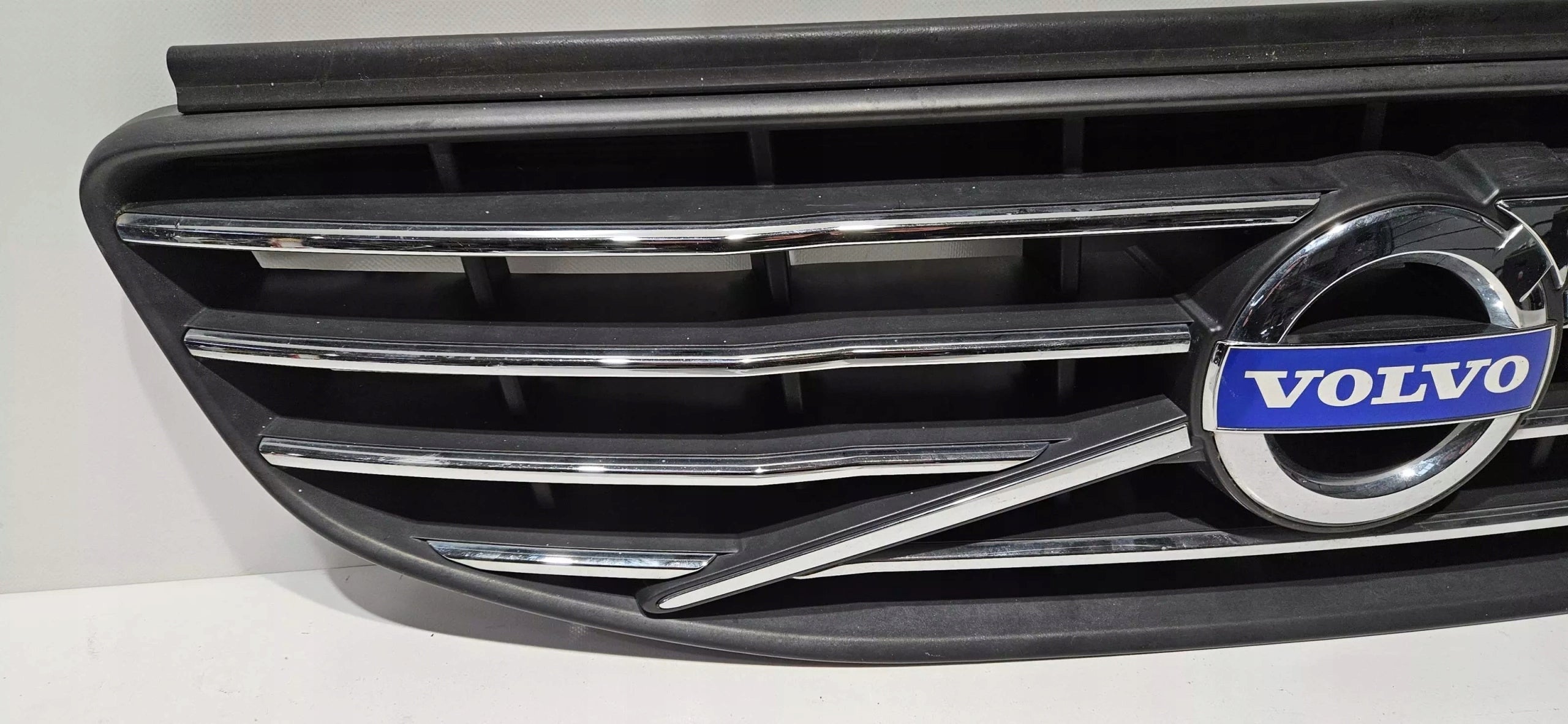 Kühlergrill Volvo XC60 FRONTGRILL 31333832 Kühlergitter