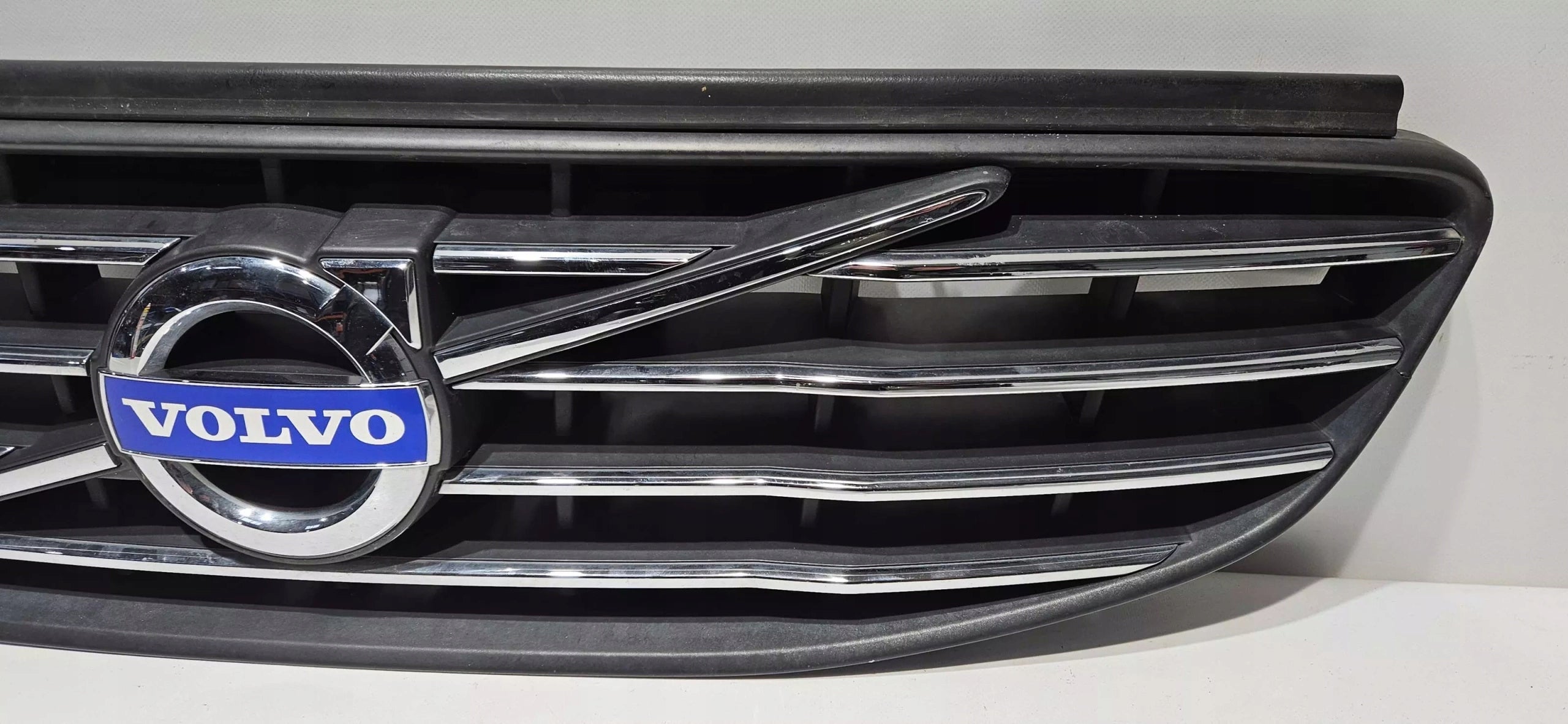 Kühlergrill Volvo XC60 FRONTGRILL 31333832 Kühlergitter