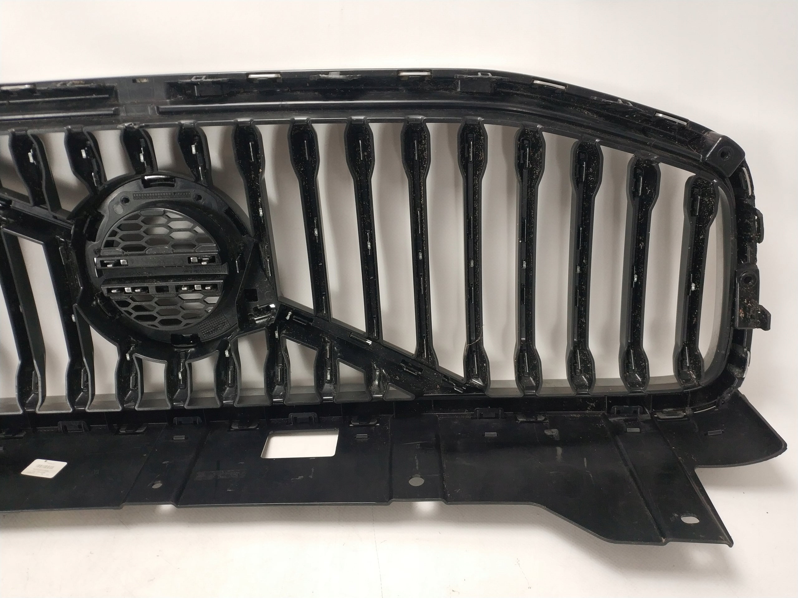 Kühlergrill Volvo XC60 II 2 FRONTGRILL 31425535 Kühlergitter